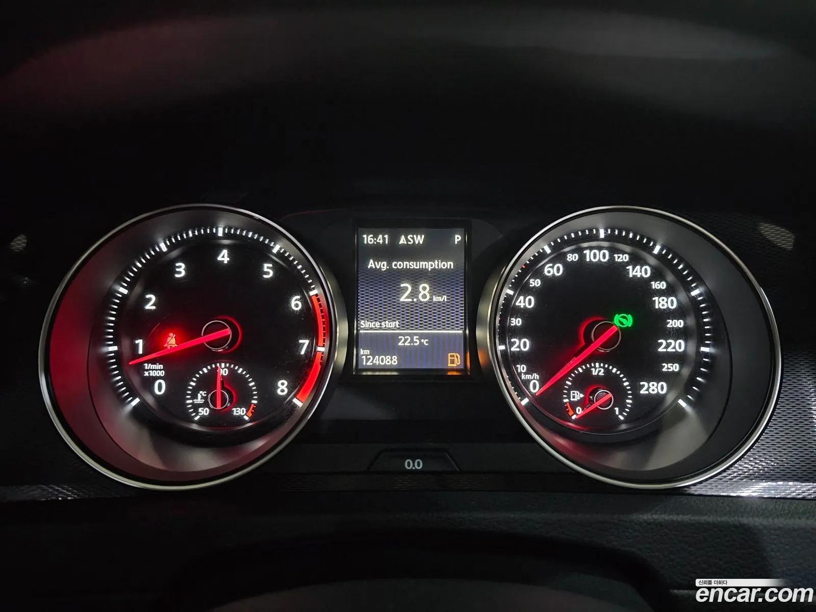 Volkswagen Golf 7th Gen 2016 — 17