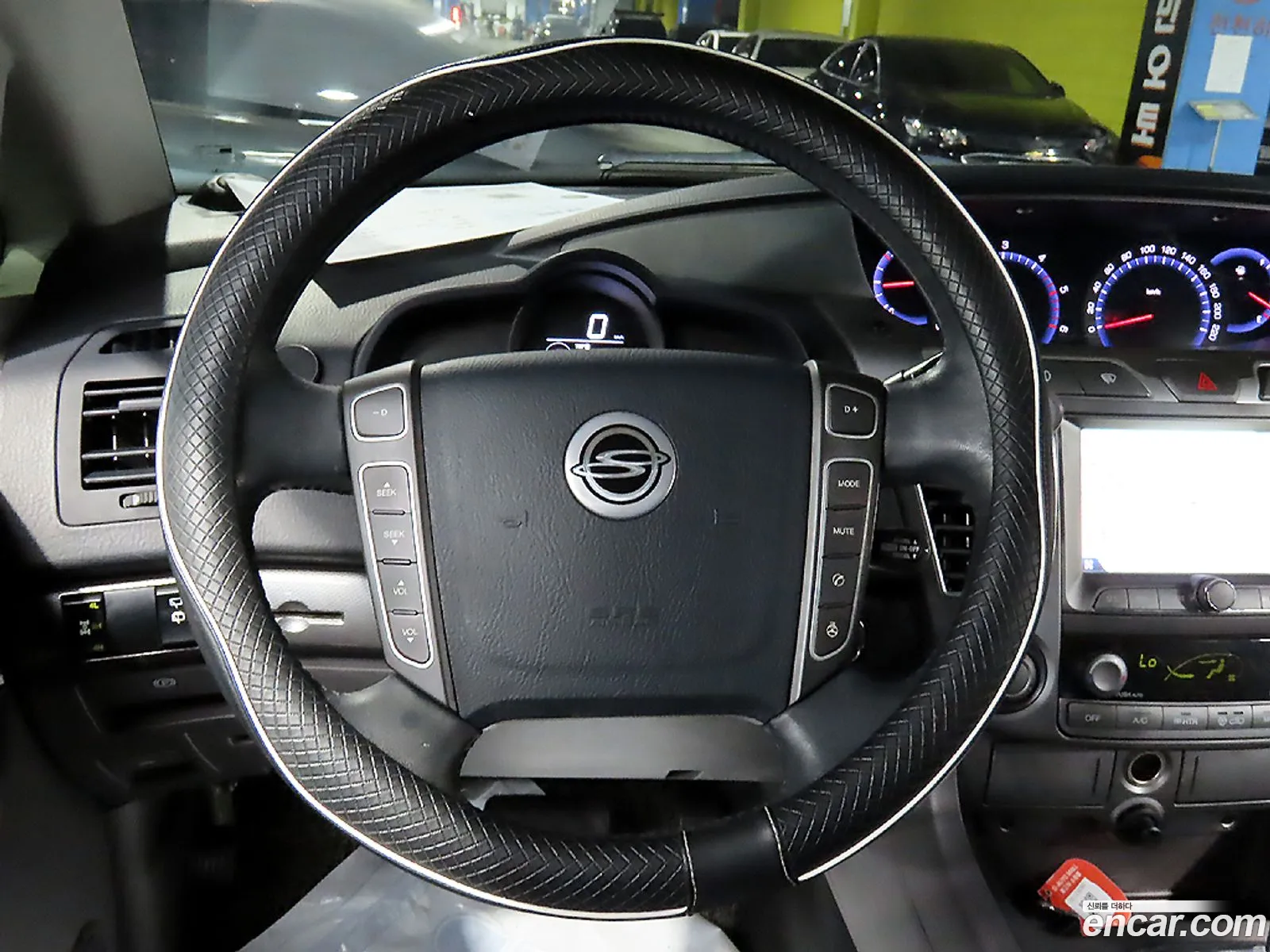 KG Mobility (SsangYong) Korando Turismo 2014 — 20