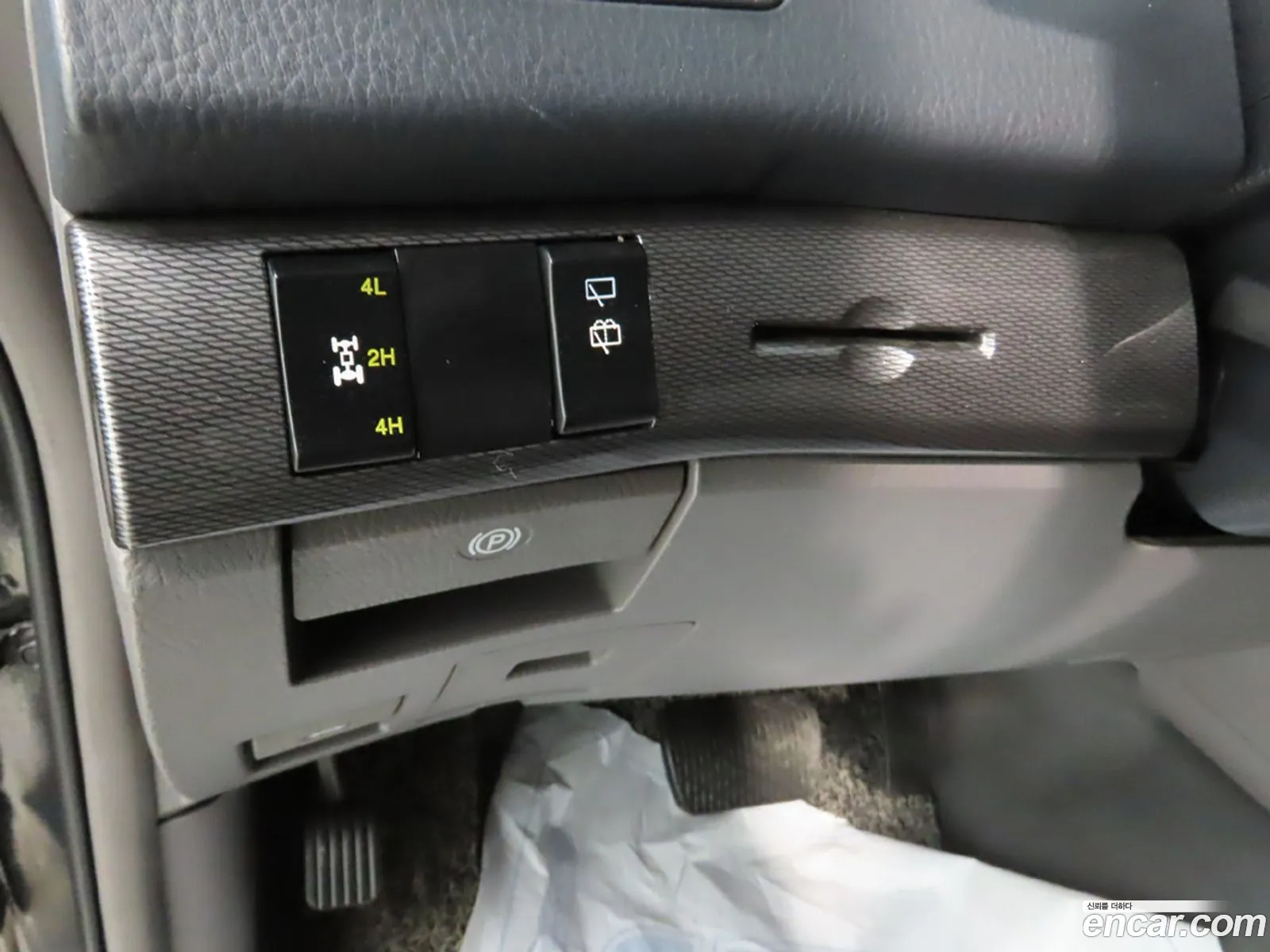 KG Mobility (SsangYong) Korando Turismo 2014 — 2