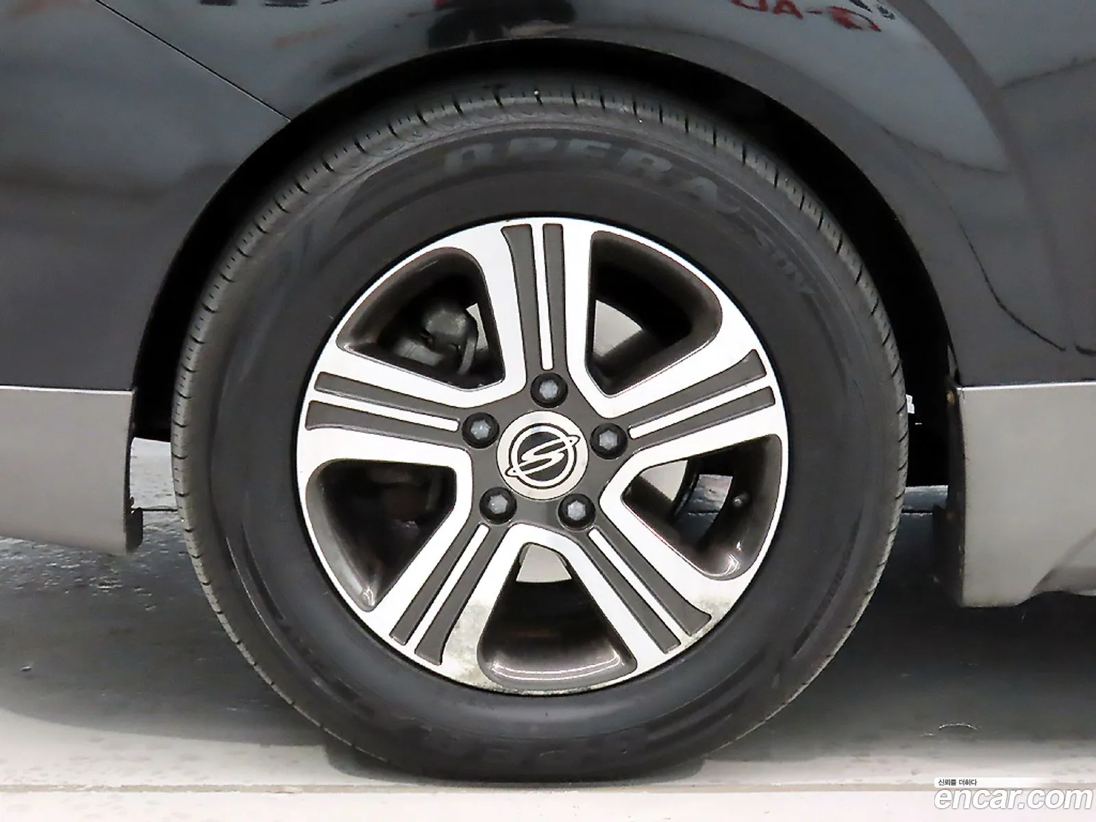 KG Mobility (SsangYong) Korando Turismo 2014 — 12