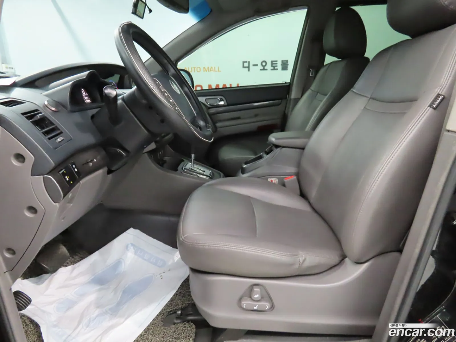 KG Mobility (SsangYong) Korando Turismo 2014 — 16