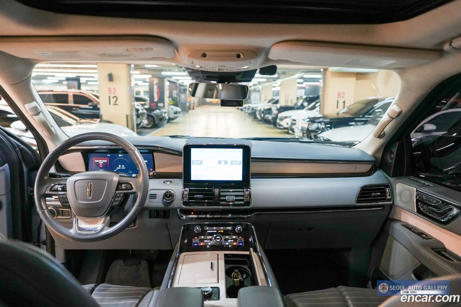 Lincoln Navigator 2020 — 20