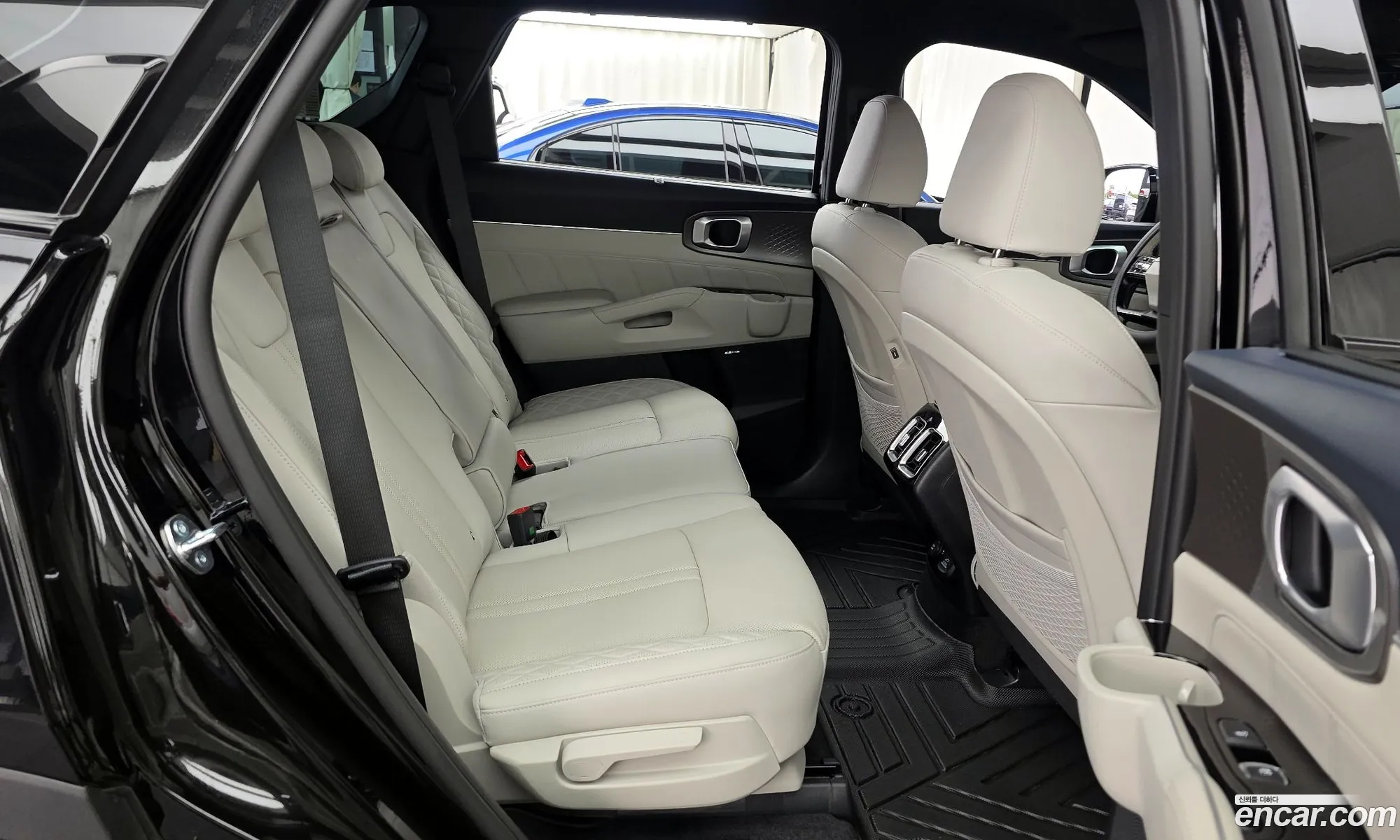 Kia Sorento 2025 — 12