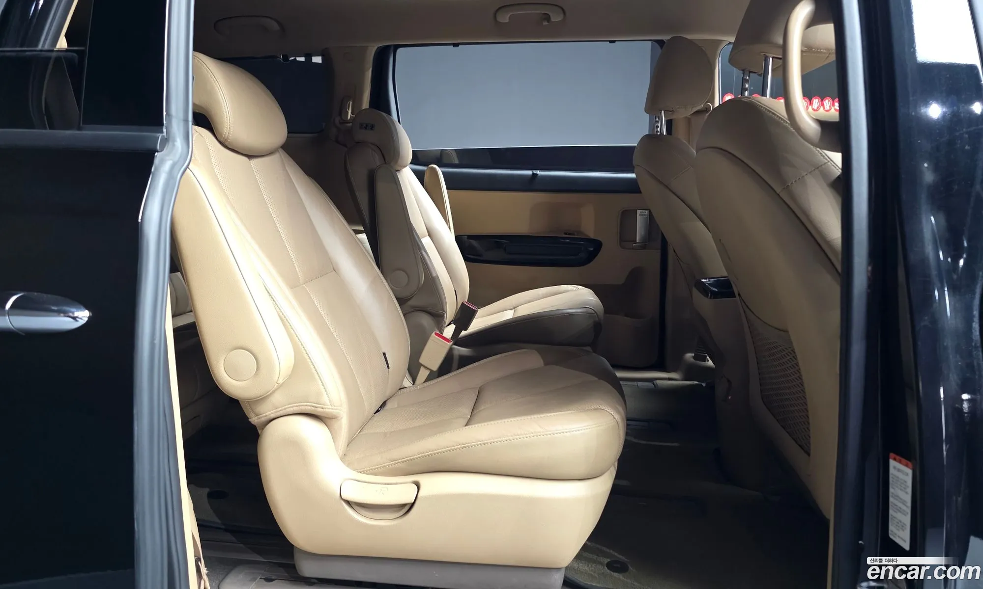 Kia Carnival 2018 — 18