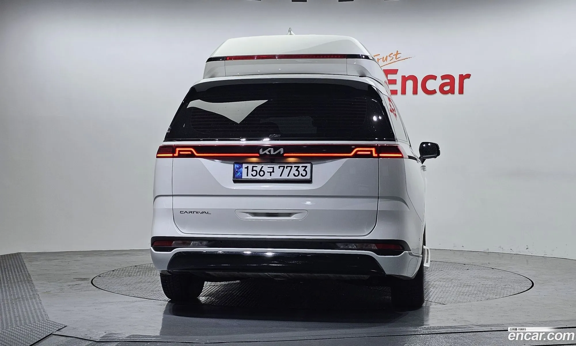 Kia Carnival 2021 — 33