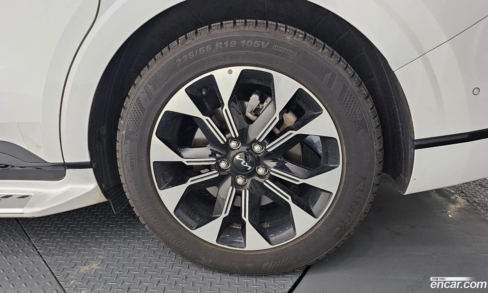 Kia Carnival 2021 — 18