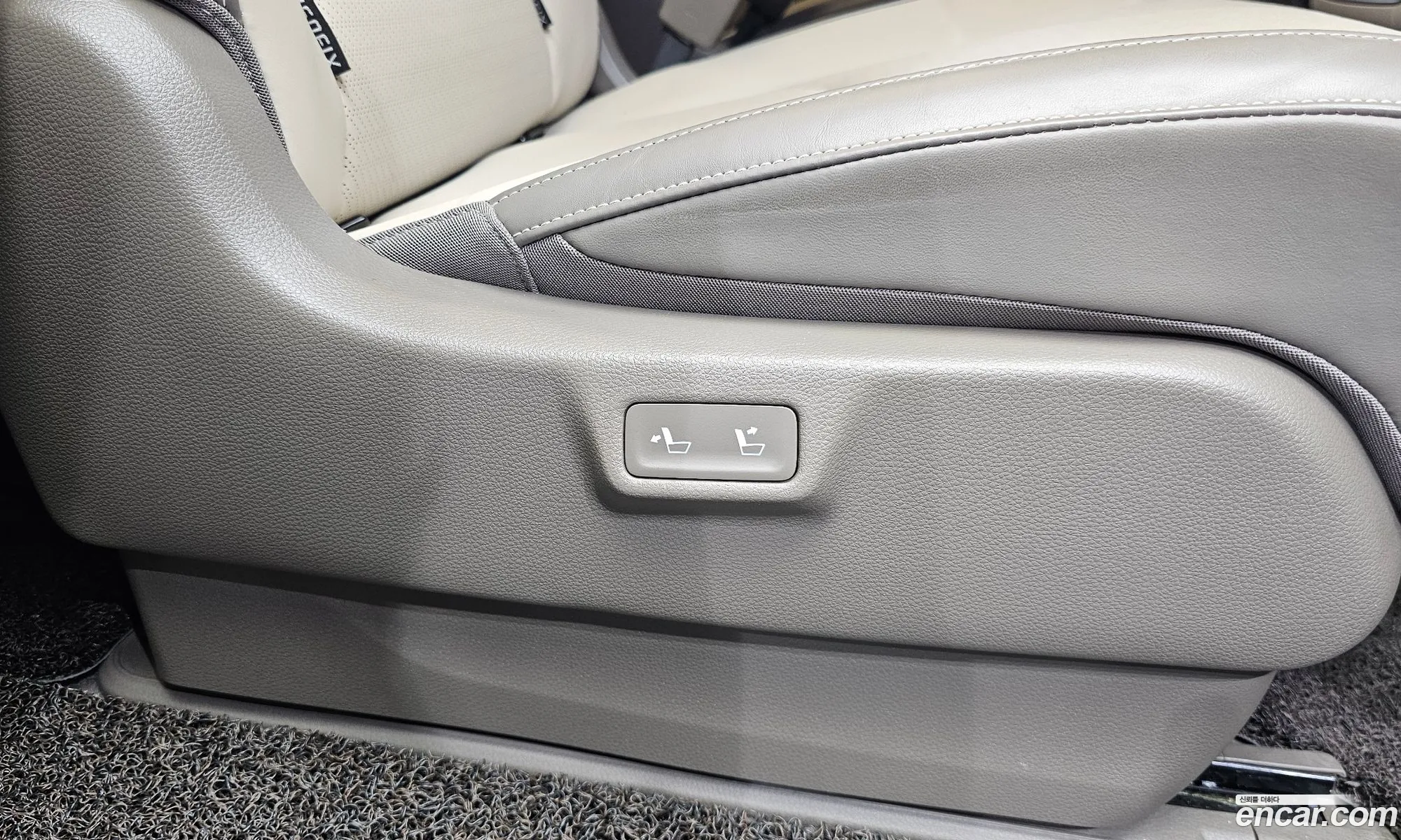 Kia Carnival 2021 — 17