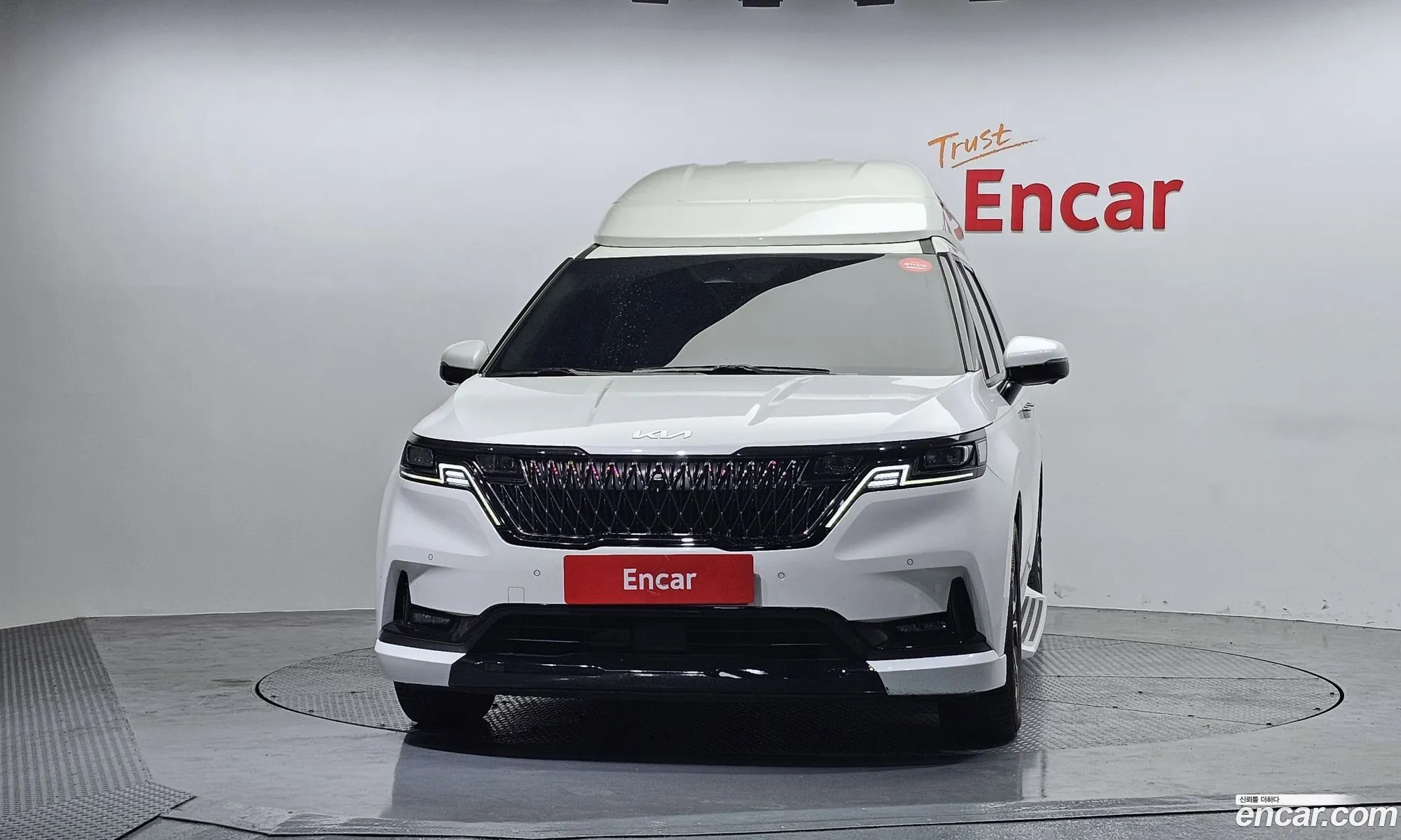 Kia Carnival 2021 — 3
