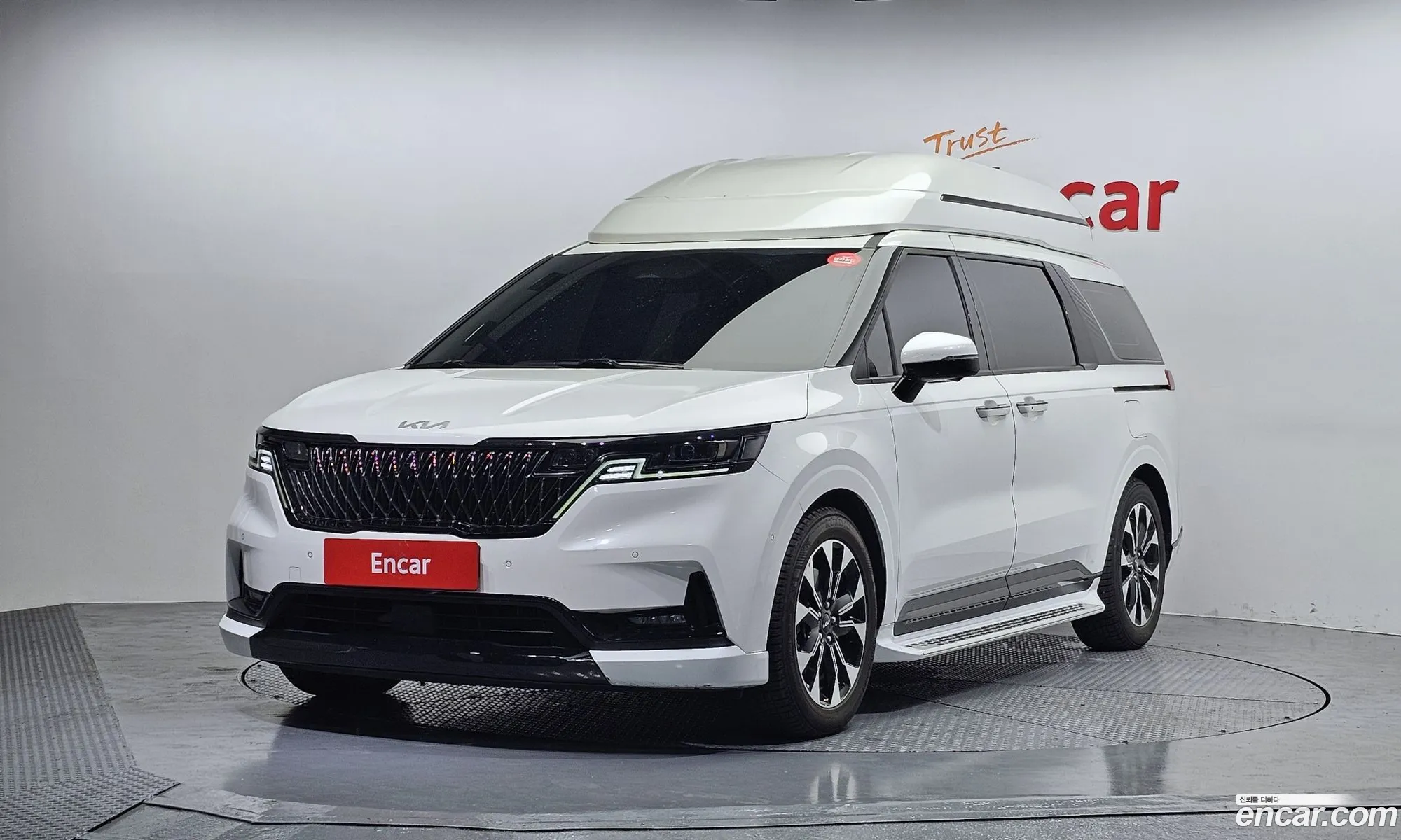 Kia Carnival 2021 — 12