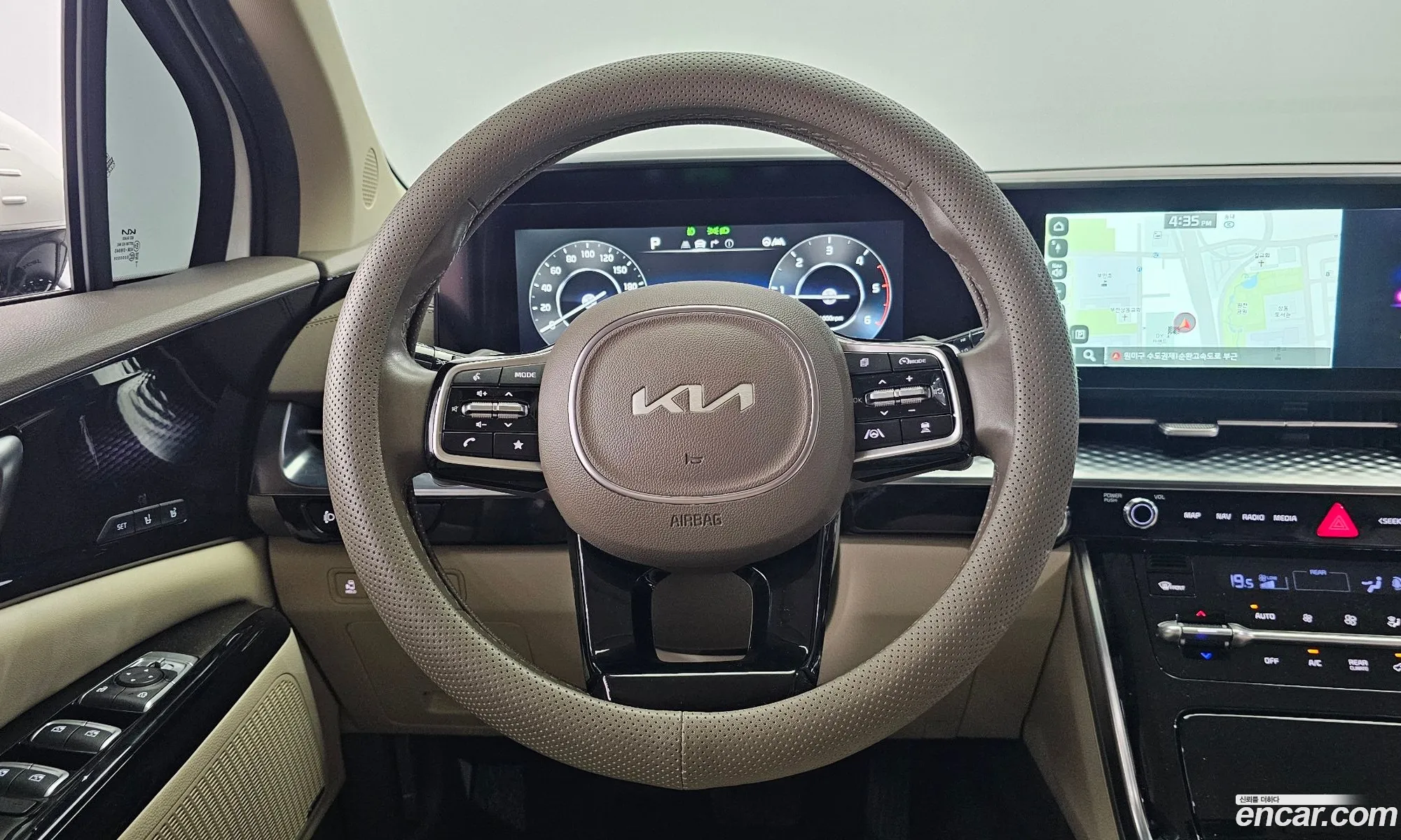 Kia Carnival 2021 — 6
