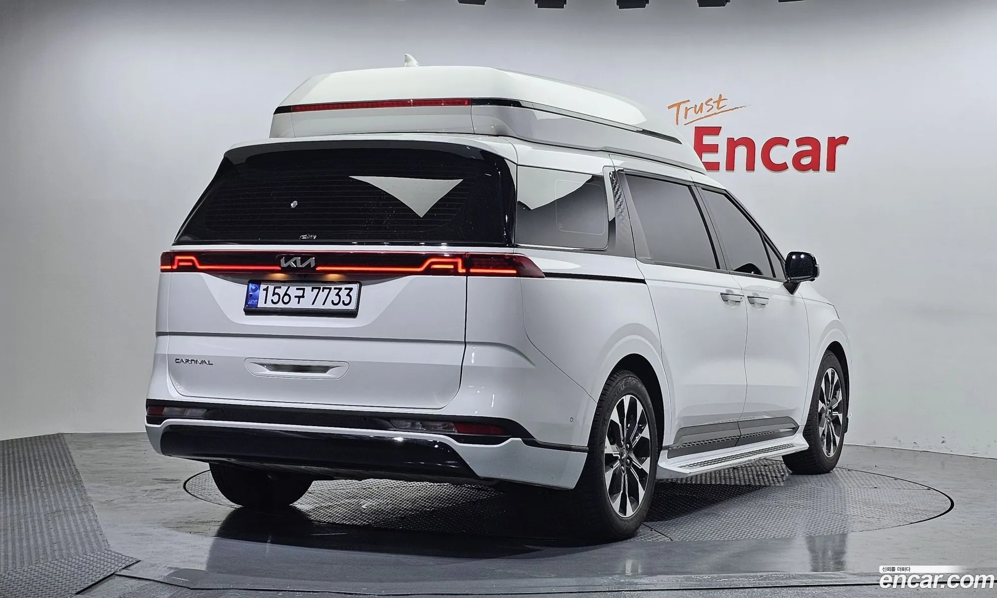Kia Carnival 2021 — 8