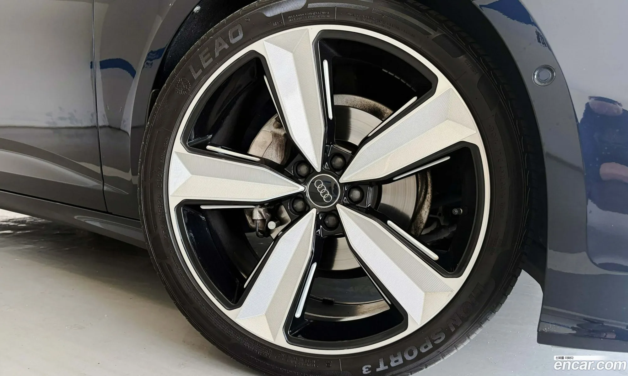 Audi A6 2022 — 4