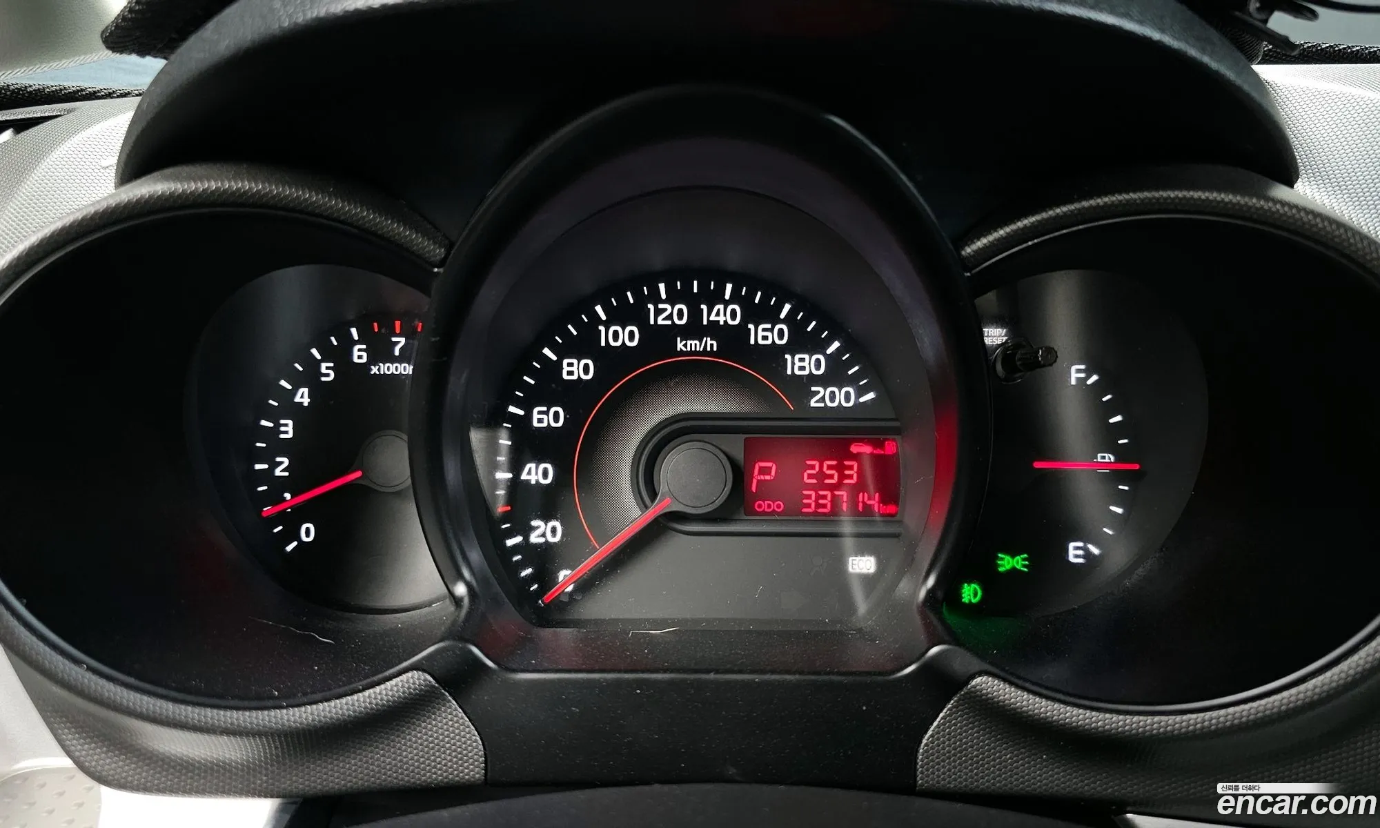 Kia Ray 2015 — 10