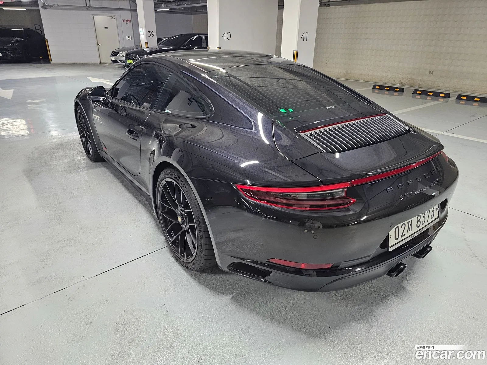 Porsche 911 2018 — 12