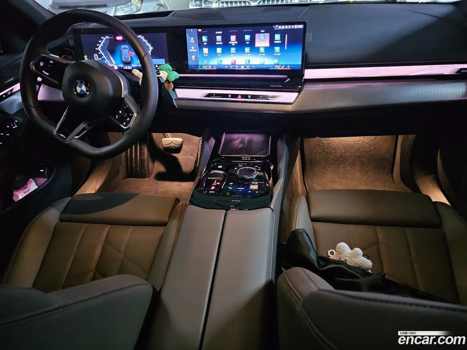 BMW 5 Series 2025 — 16