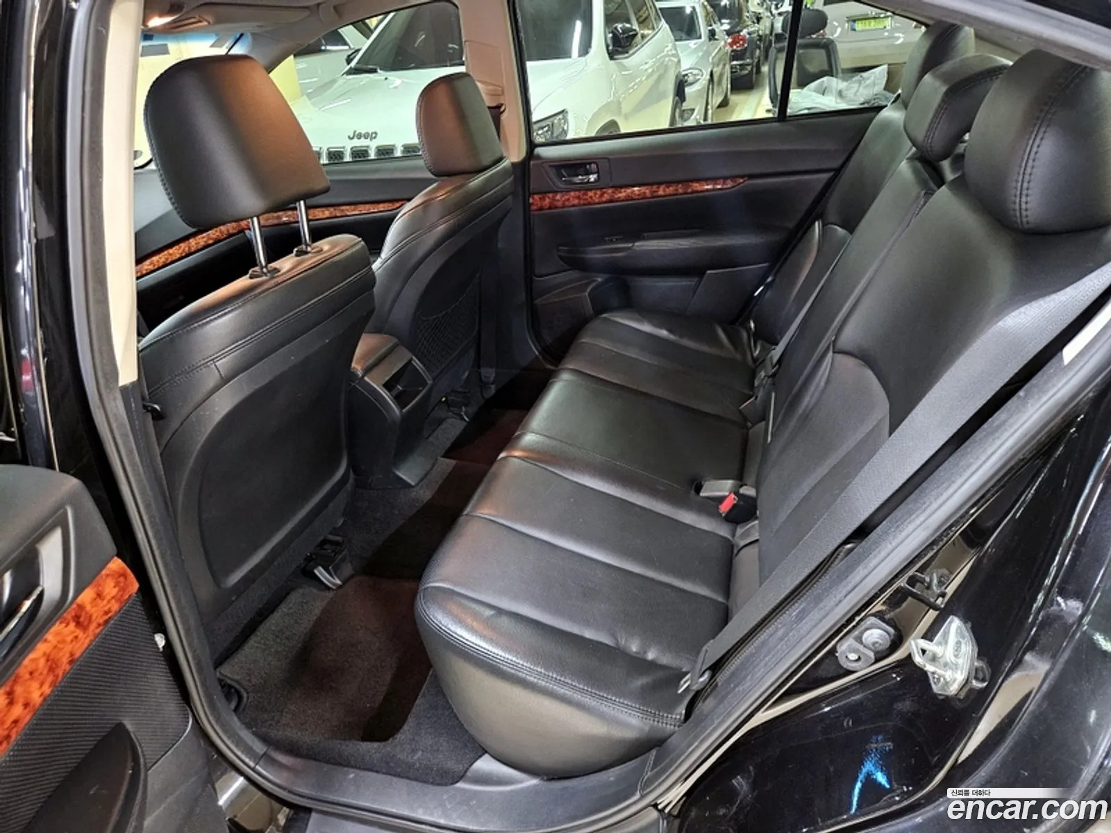 Subaru Legacy 2010 — 18