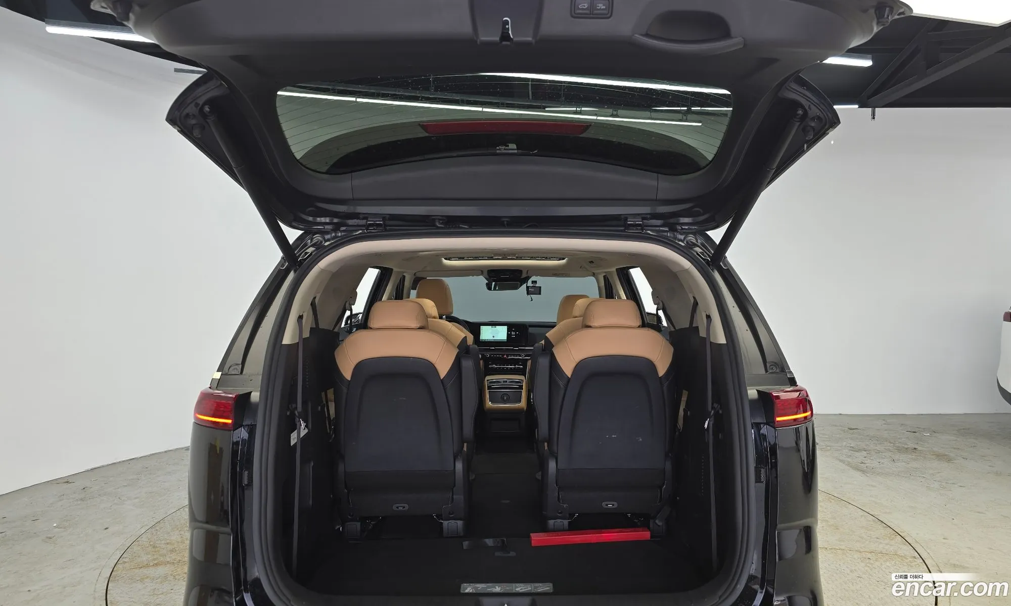 Kia Carnival 2022 — 3