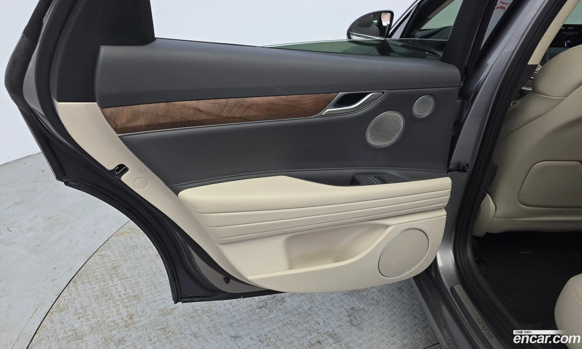 Genesis G80 2022 — 20
