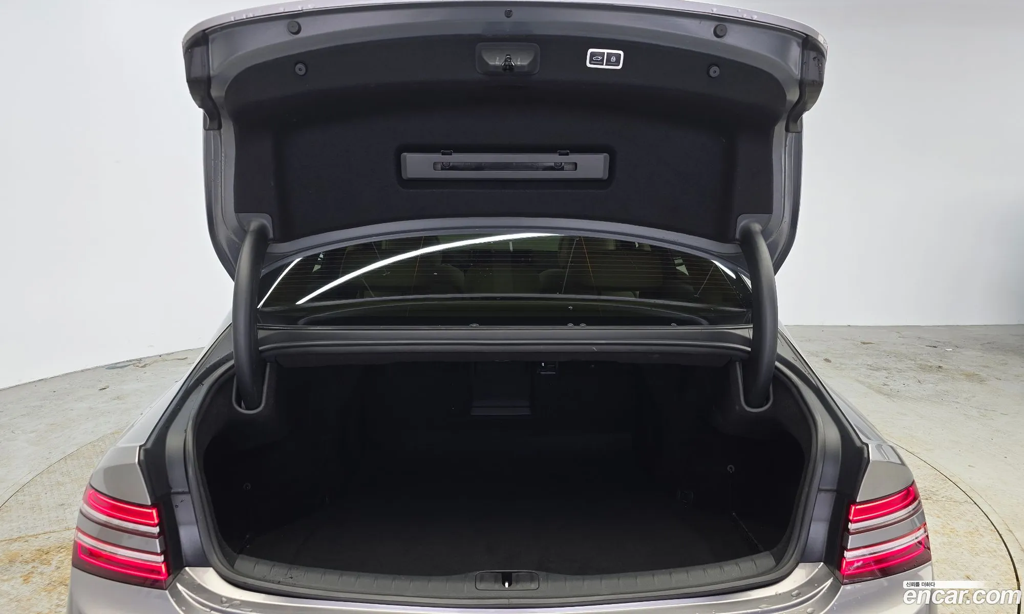 Genesis G80 2022 — 18