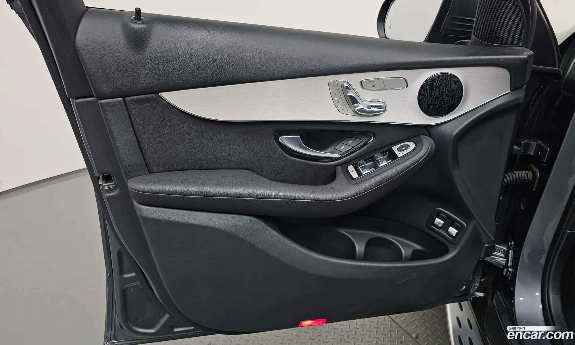 Mercedes-Benz GLC-Class X253 2019 — 20