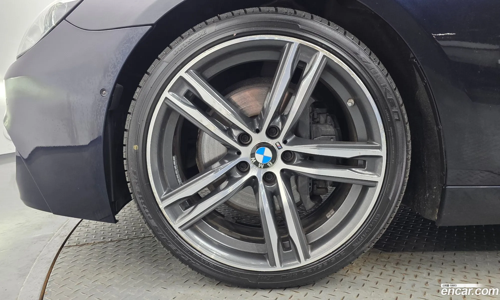 BMW 6 Series 2018 WBA6E4109JG693805 — 3