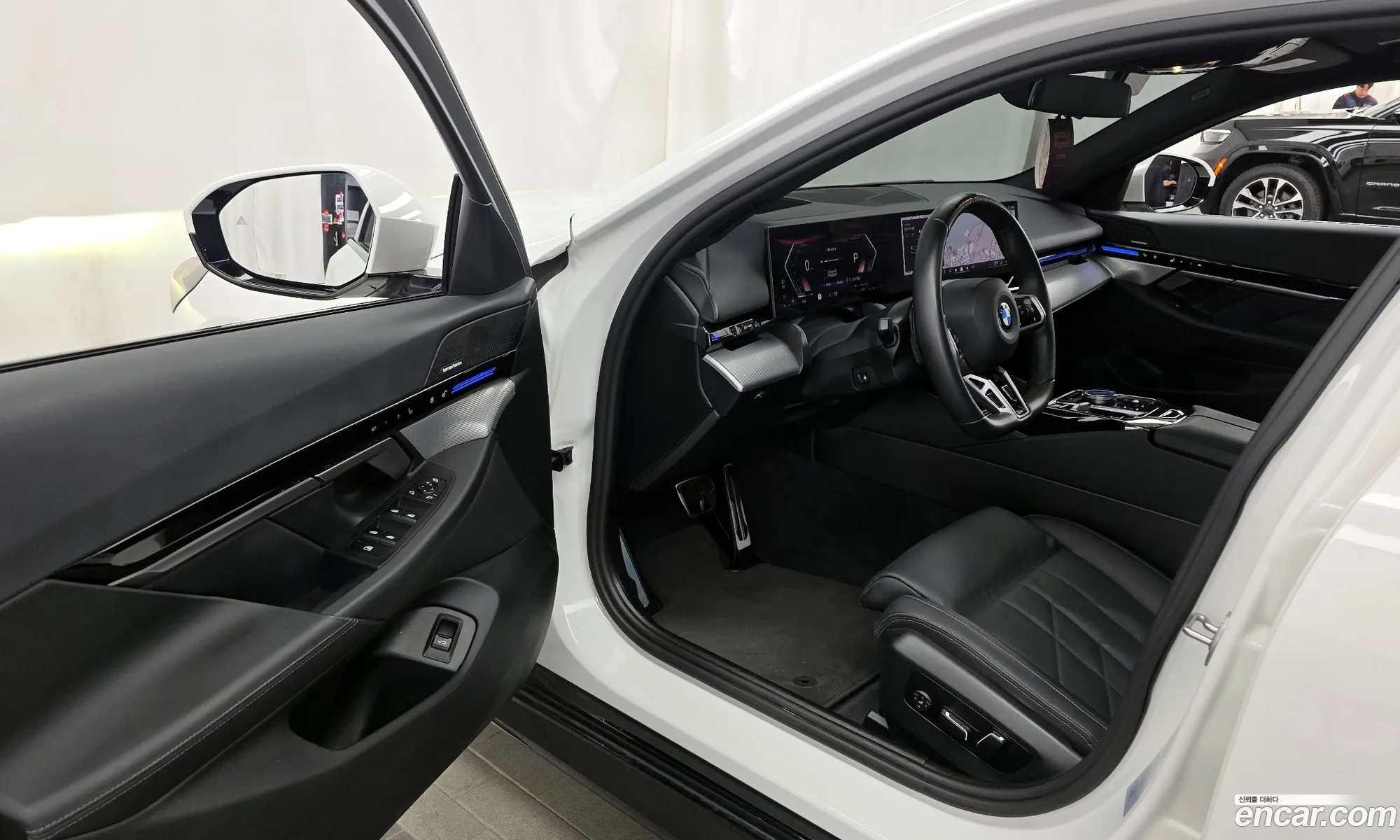 BMW 5 Series 2024 — 11