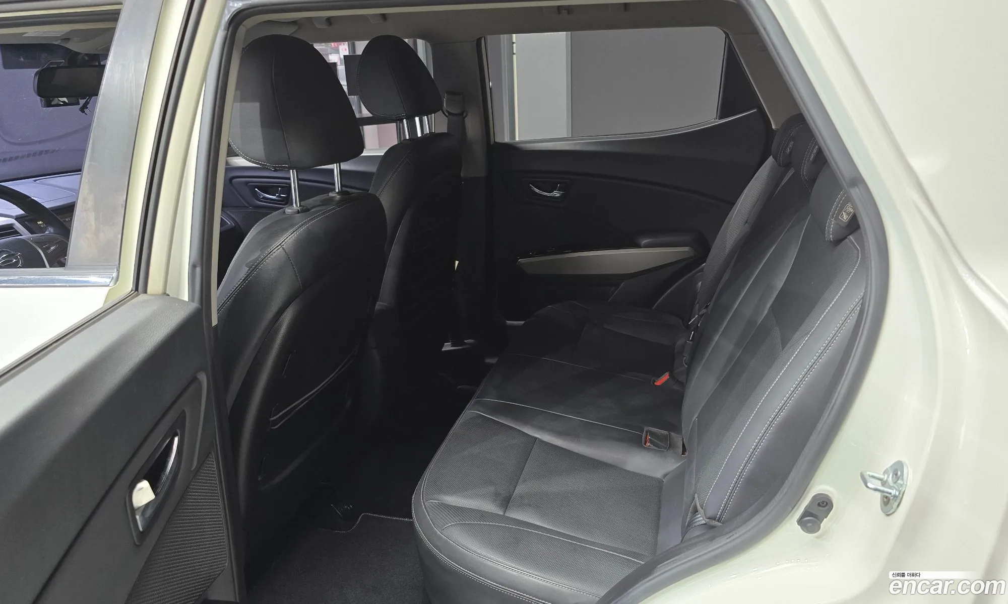KG Mobility (SsangYong) Tivoli 2016 — 3