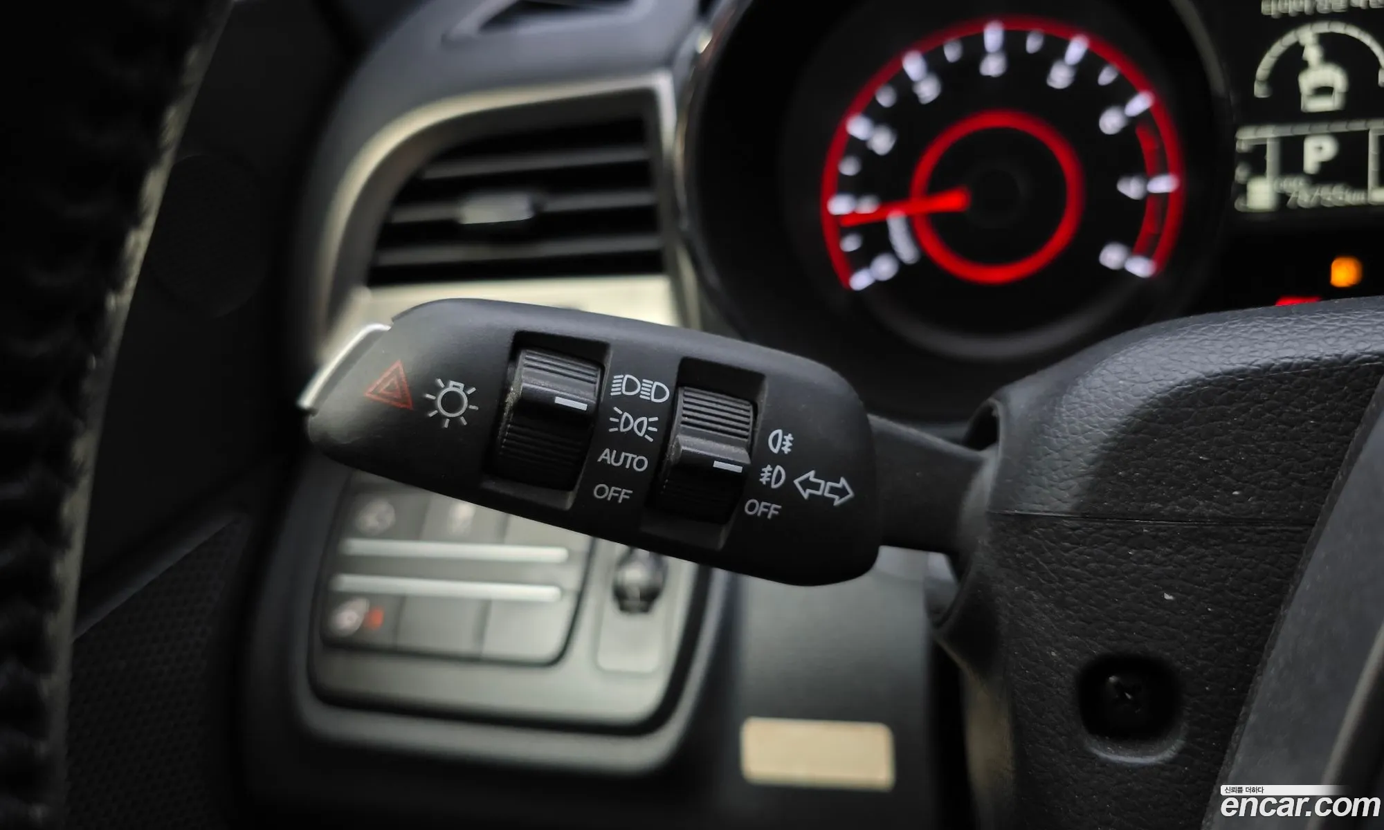 KG Mobility (SsangYong) Tivoli 2016 — 4