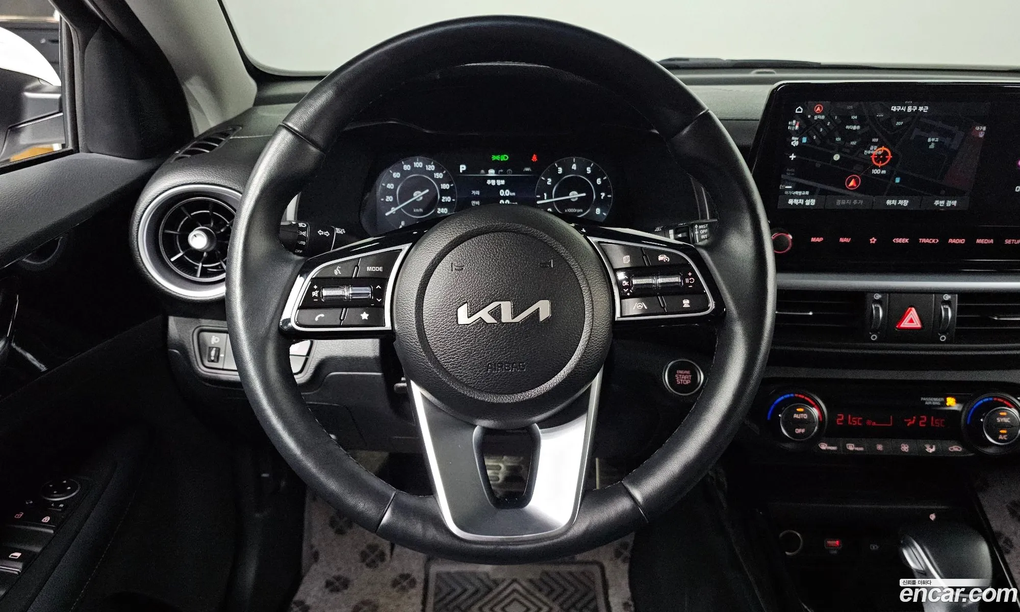 Kia K3 2024 — 17