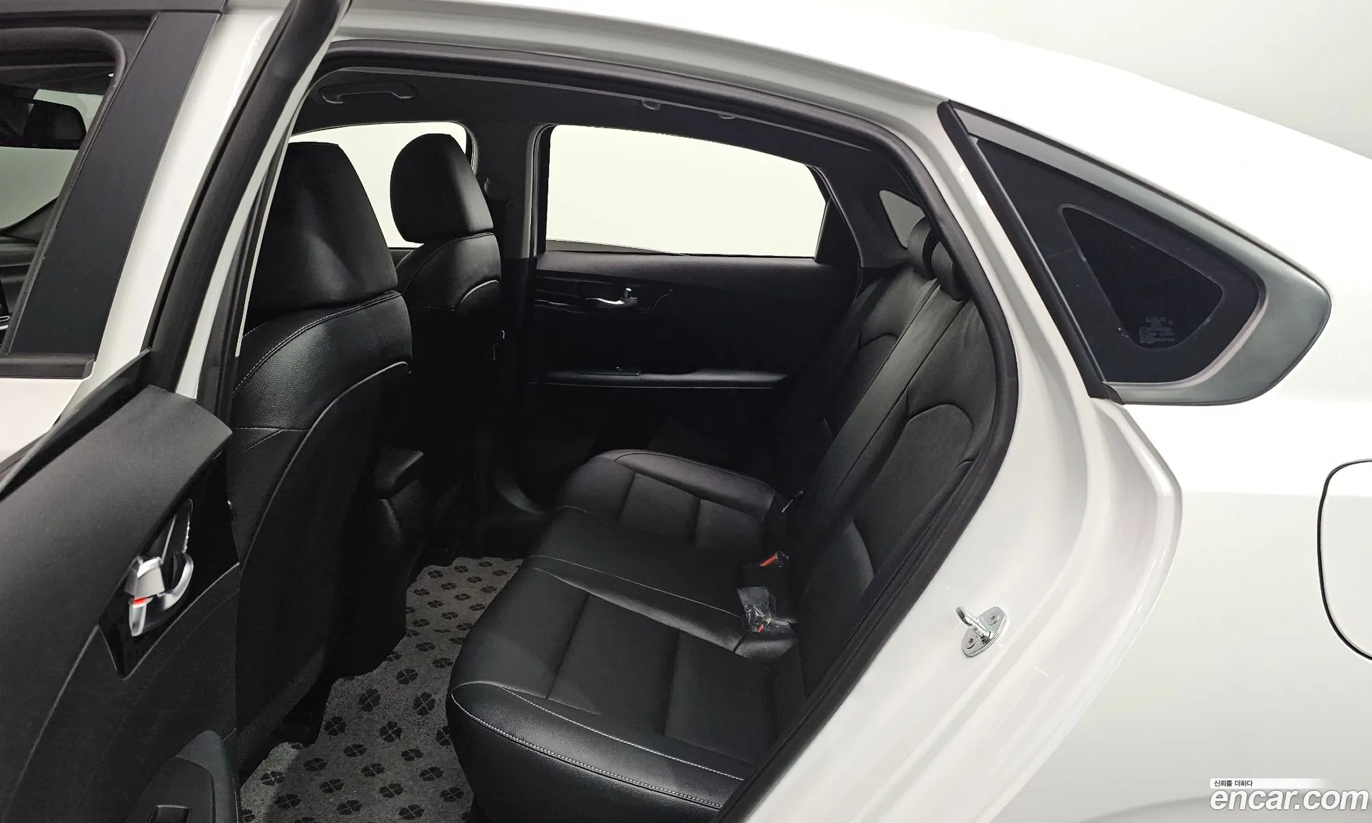 Kia K3 2024 — 20