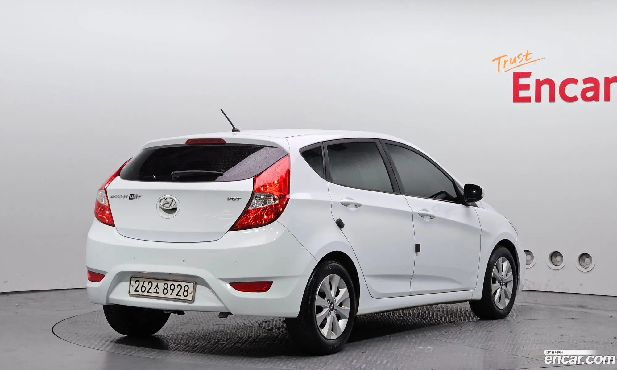 Hyundai Accent 2016 — 18