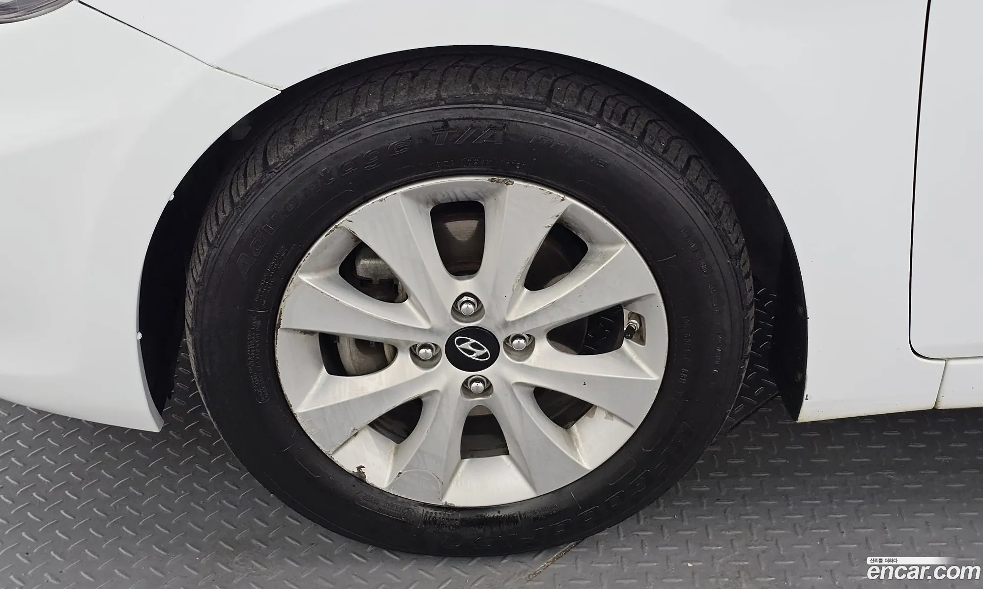 Hyundai Accent 2016 — 2