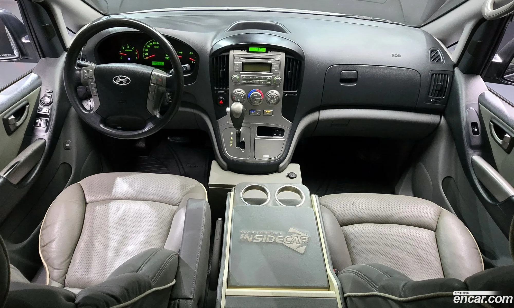 Hyundai Grand Starex 2012 — 21