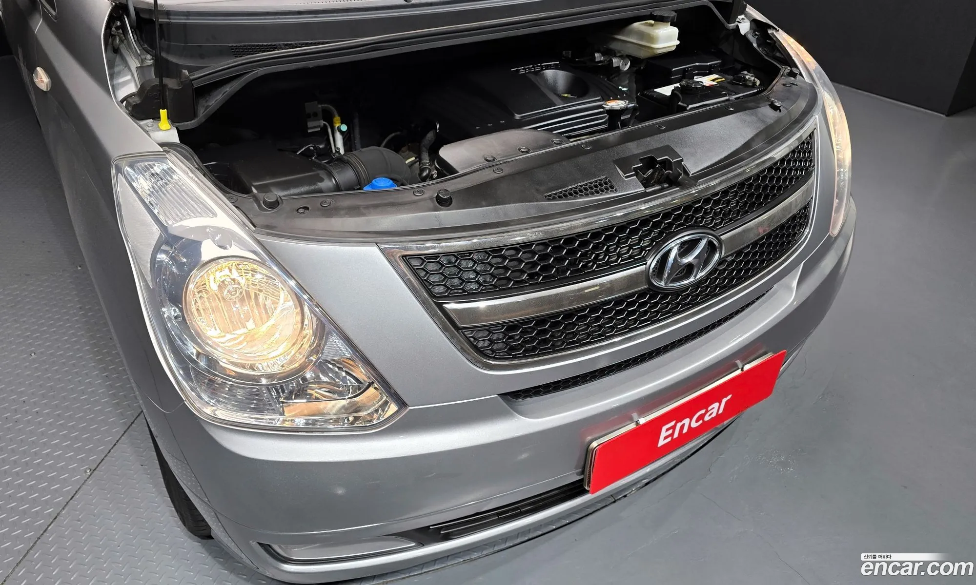 Hyundai Grand Starex 2012 — 20
