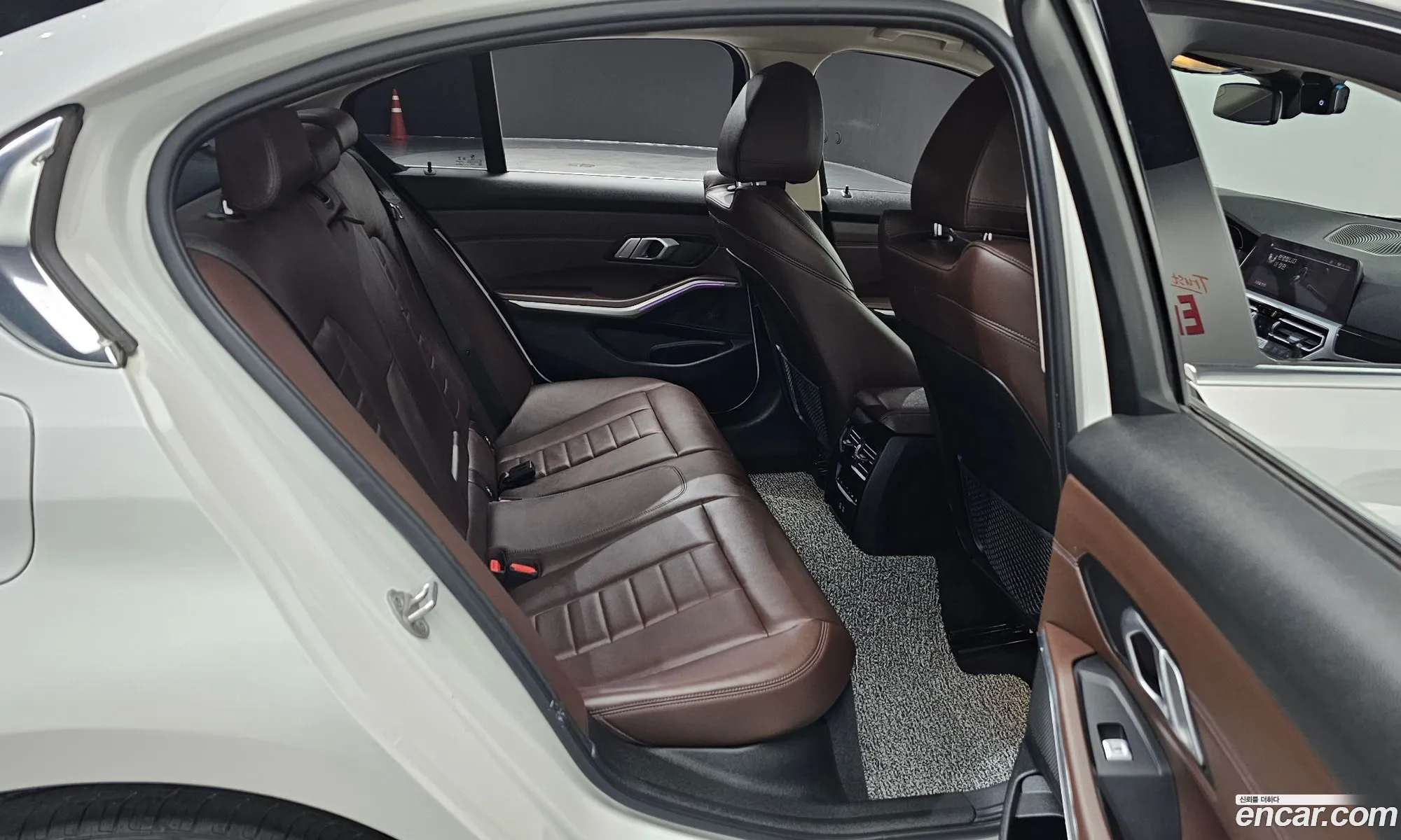 BMW 3 Series 2021 — 14