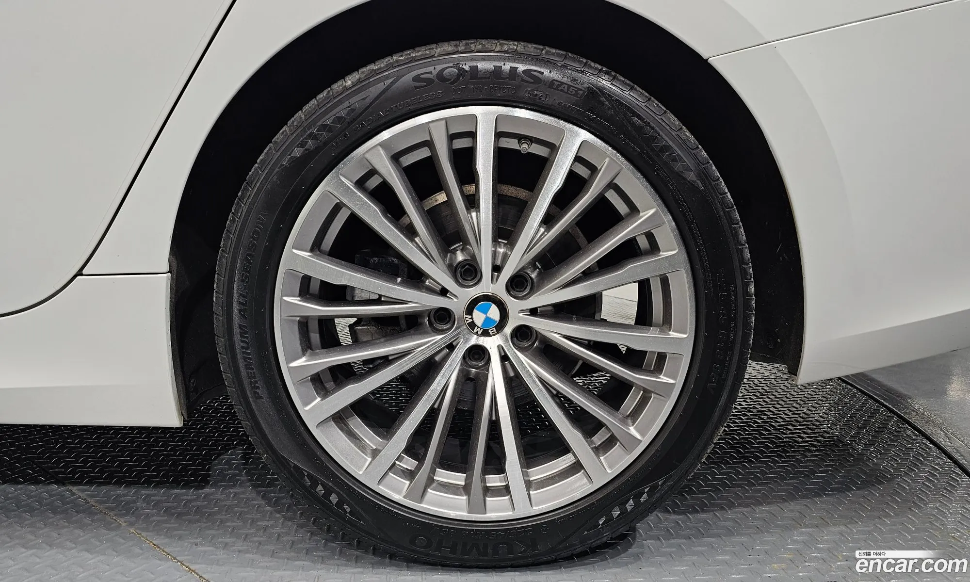BMW 3 Series 2021 — 10