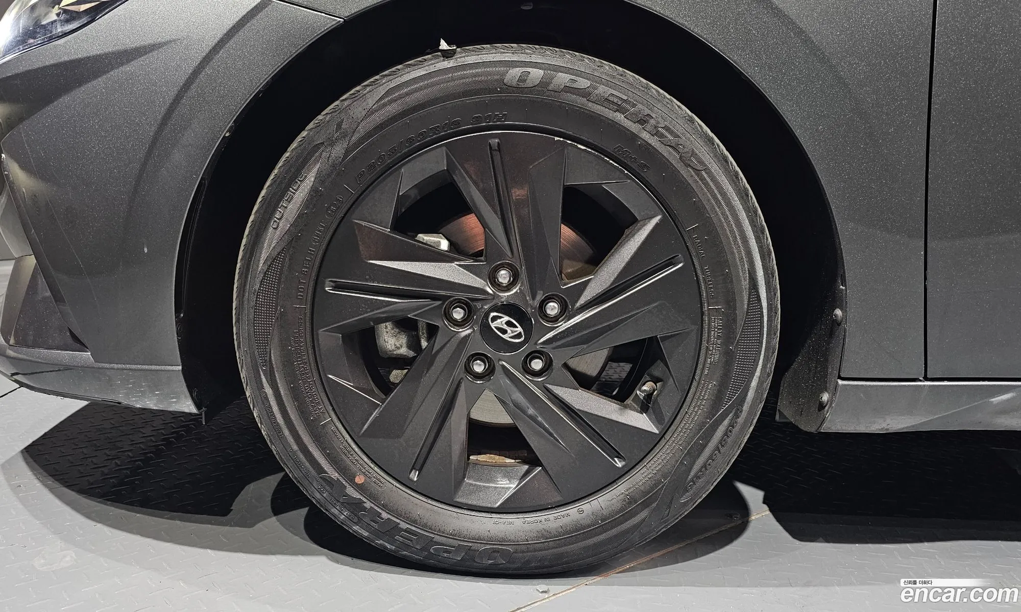Hyundai Elantra 2022 — 8