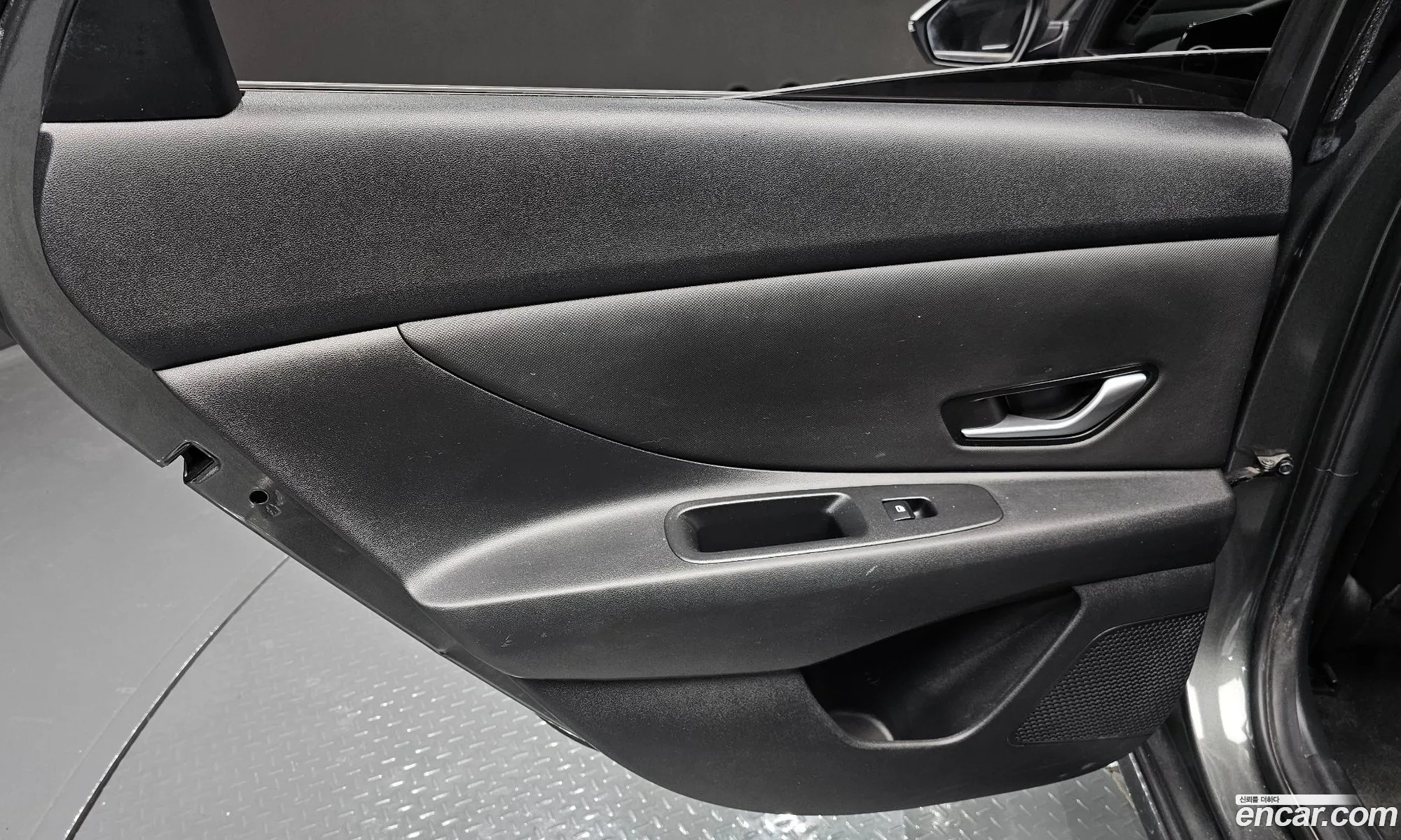 Hyundai Elantra 2022 — 23