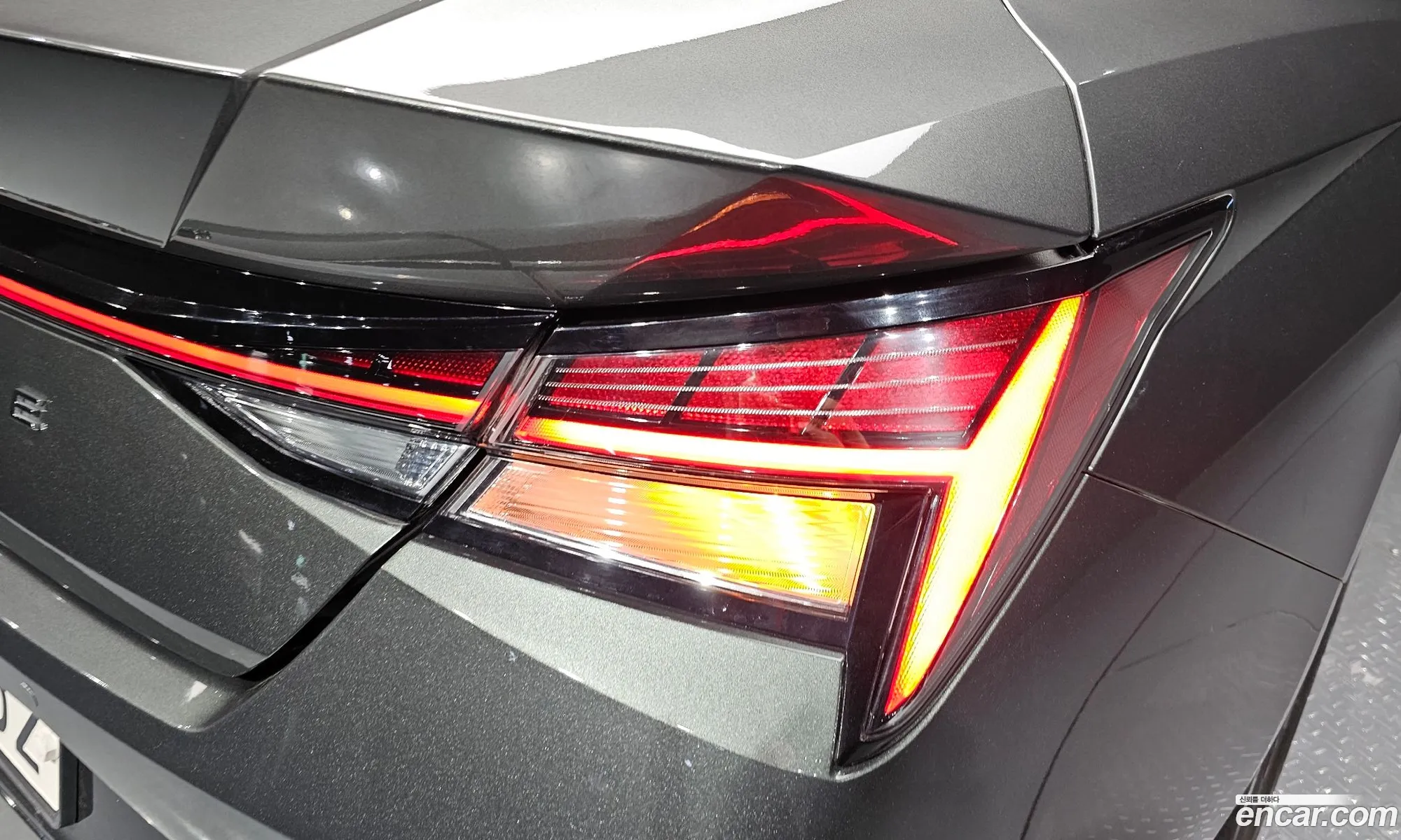 Hyundai Elantra 2022 — 21