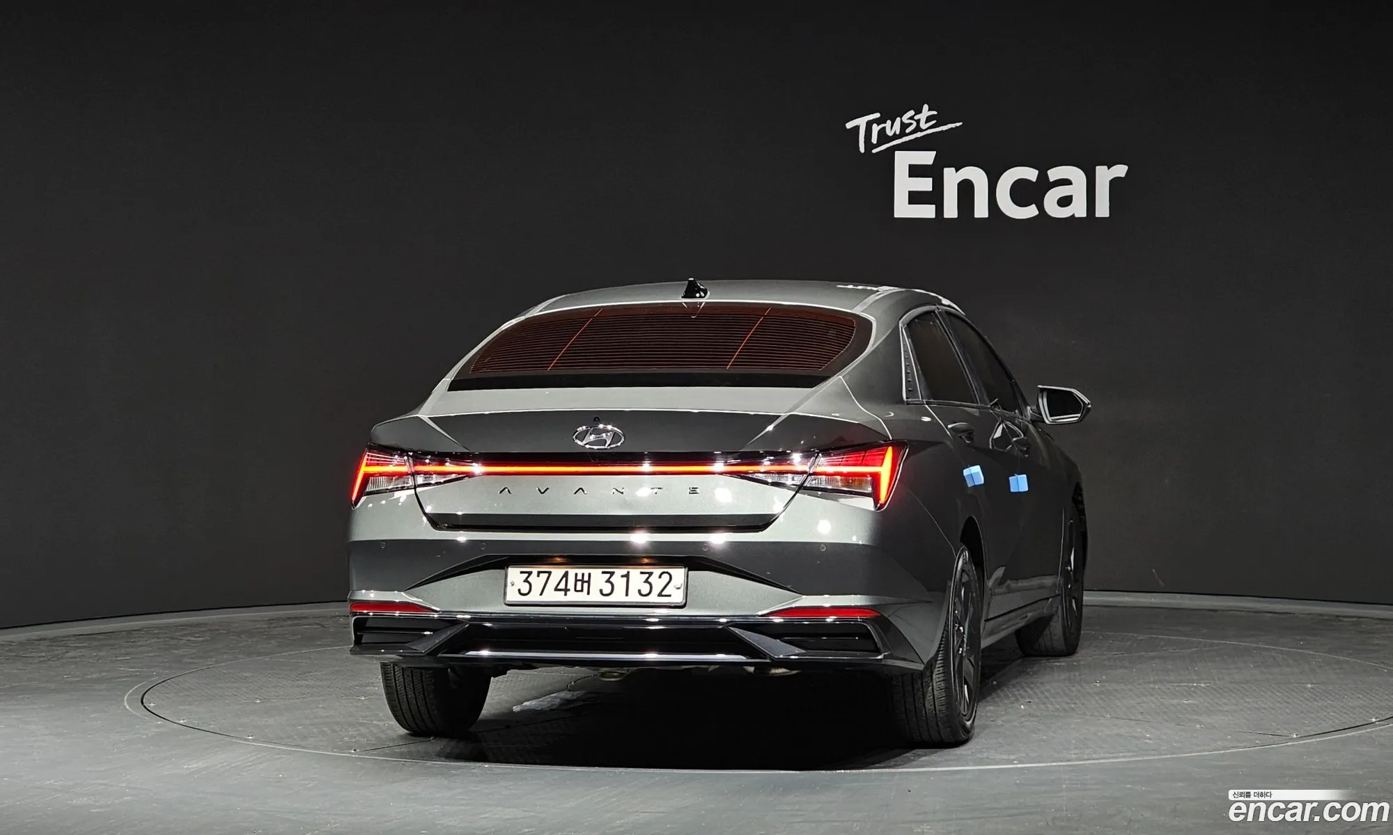 Hyundai Elantra 2022 — 5