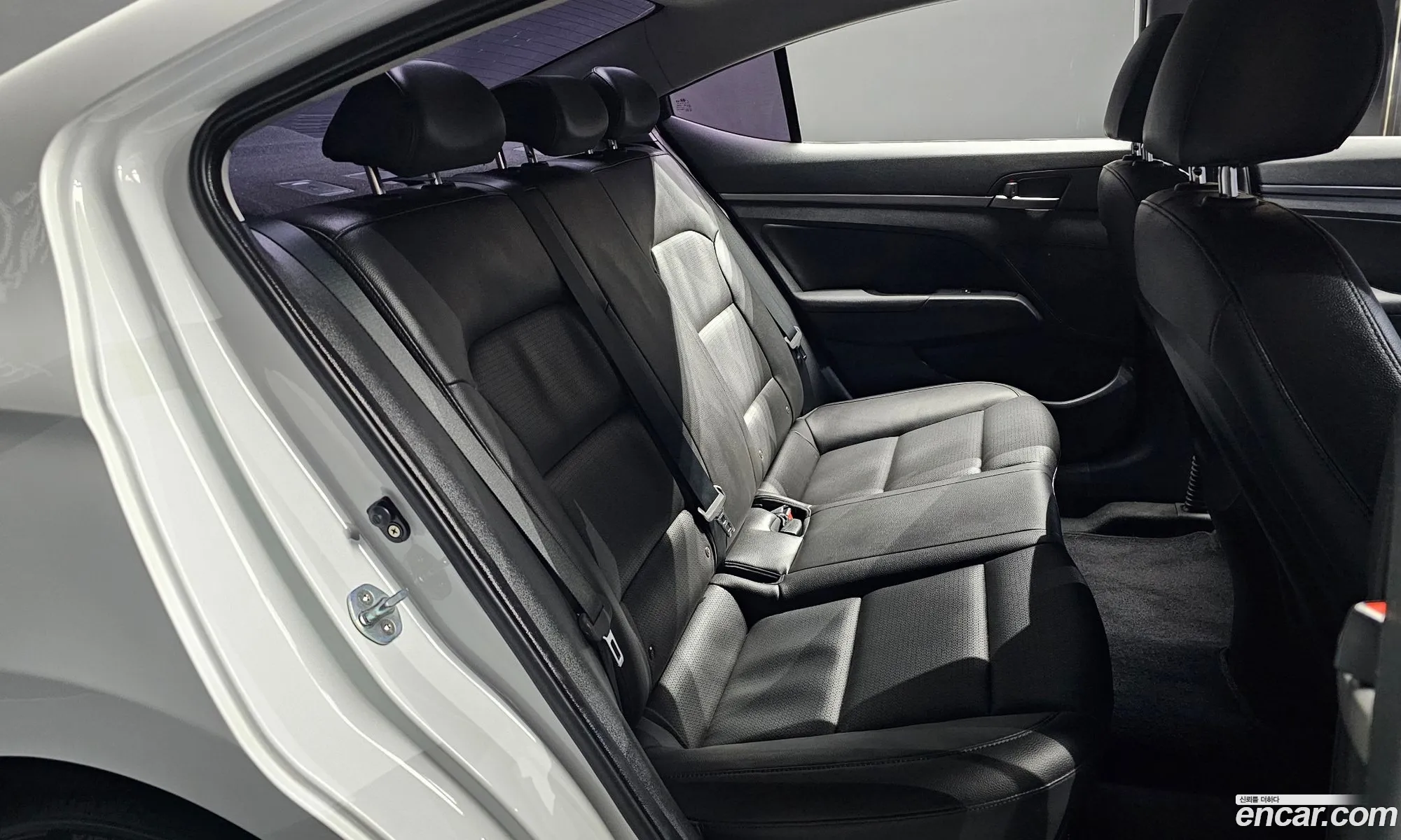 Hyundai Elantra AD 2017 — 2