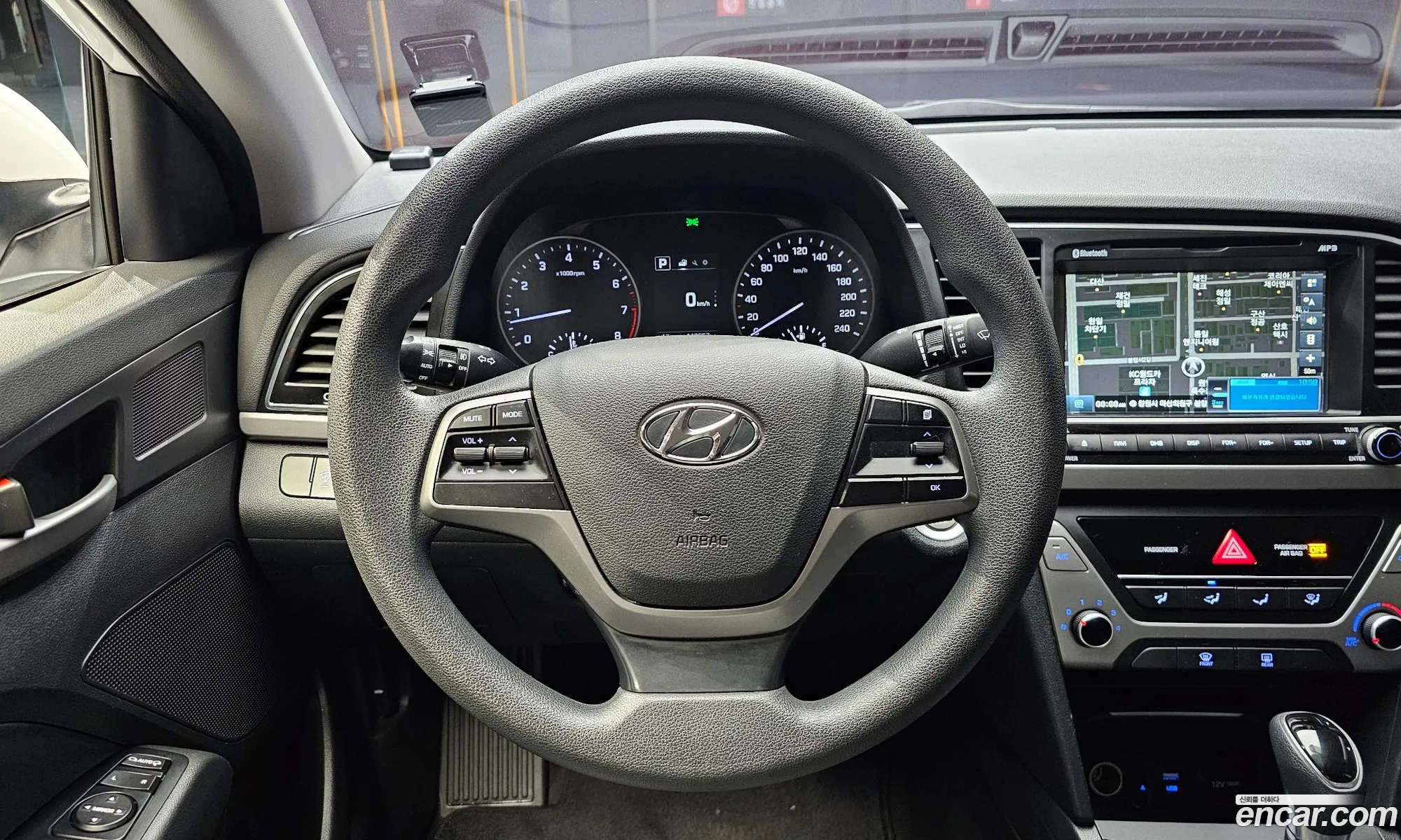Hyundai Elantra AD 2017 — 9