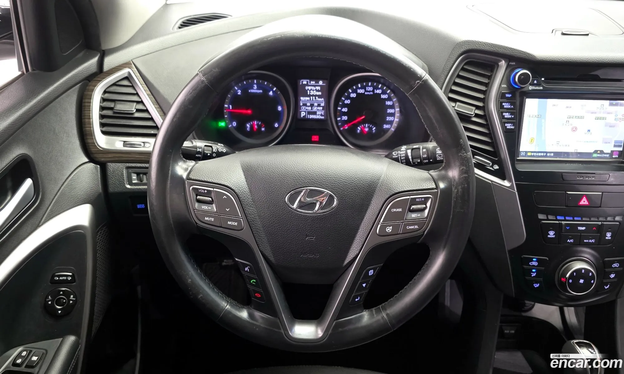 Hyundai Santa Fe DM 2012 — 2