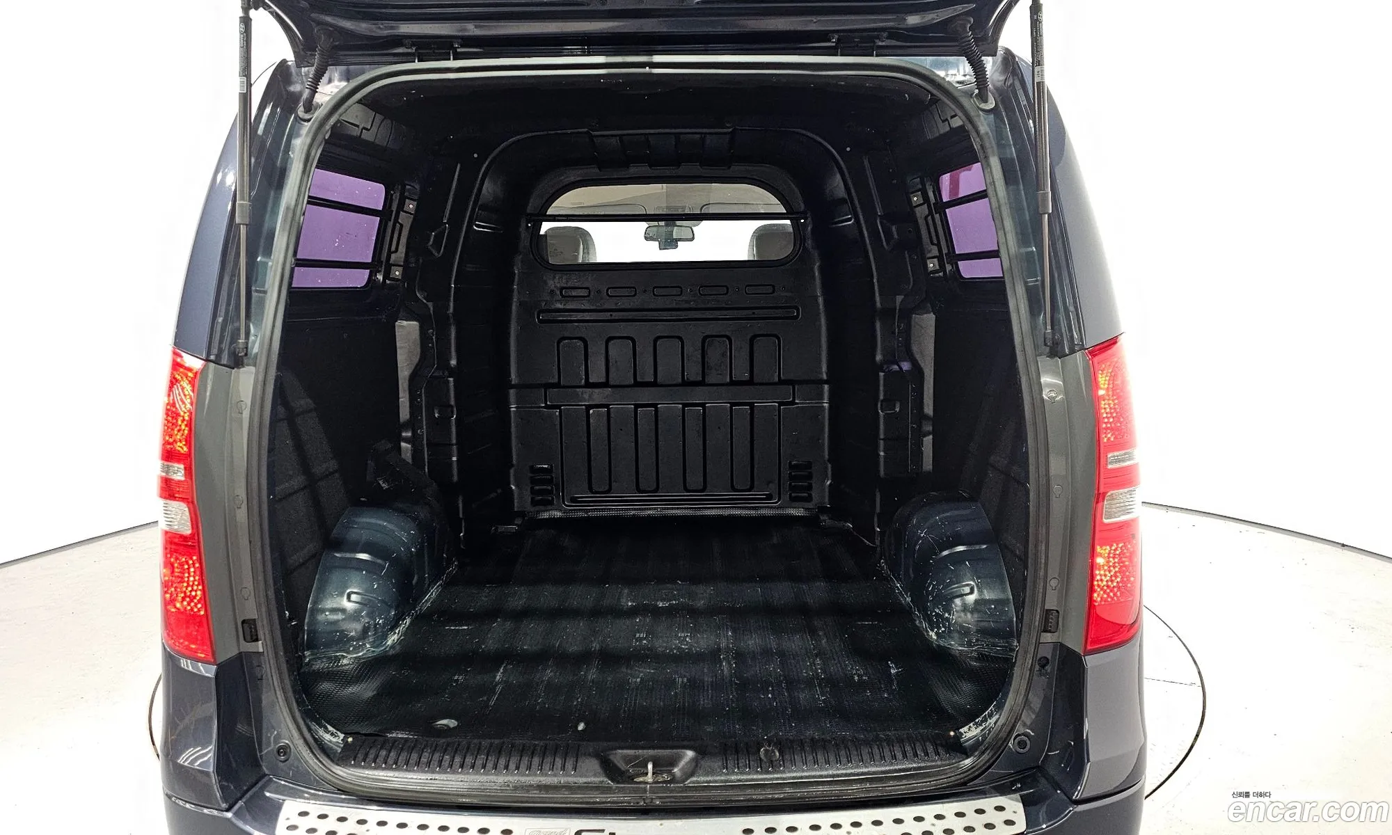 Hyundai Grand Starex 2015 — 16