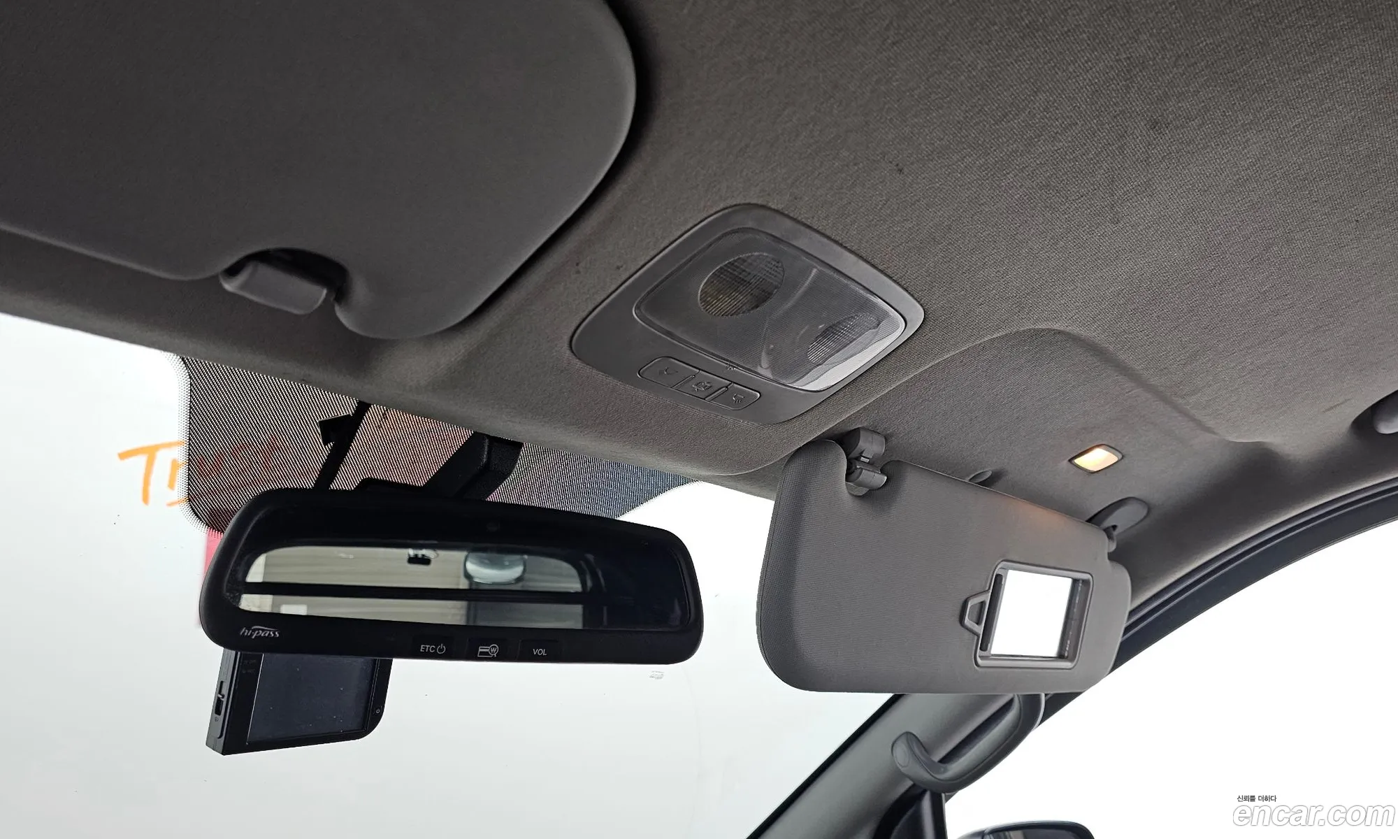 Hyundai Grand Starex 2015 — 19