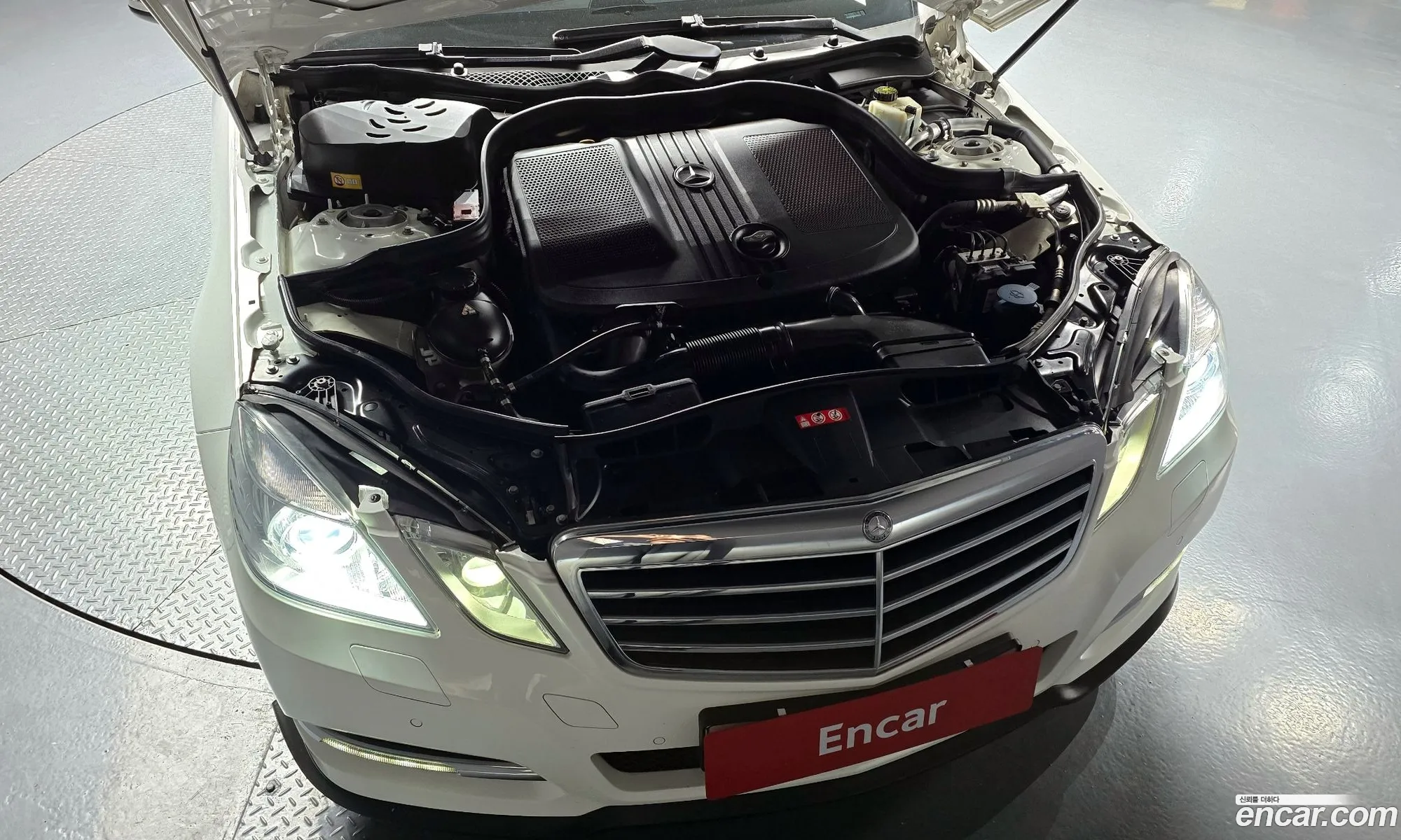 Mercedes-Benz E-Class W212 2012 WDDHF0CB8DA685840 — 20
