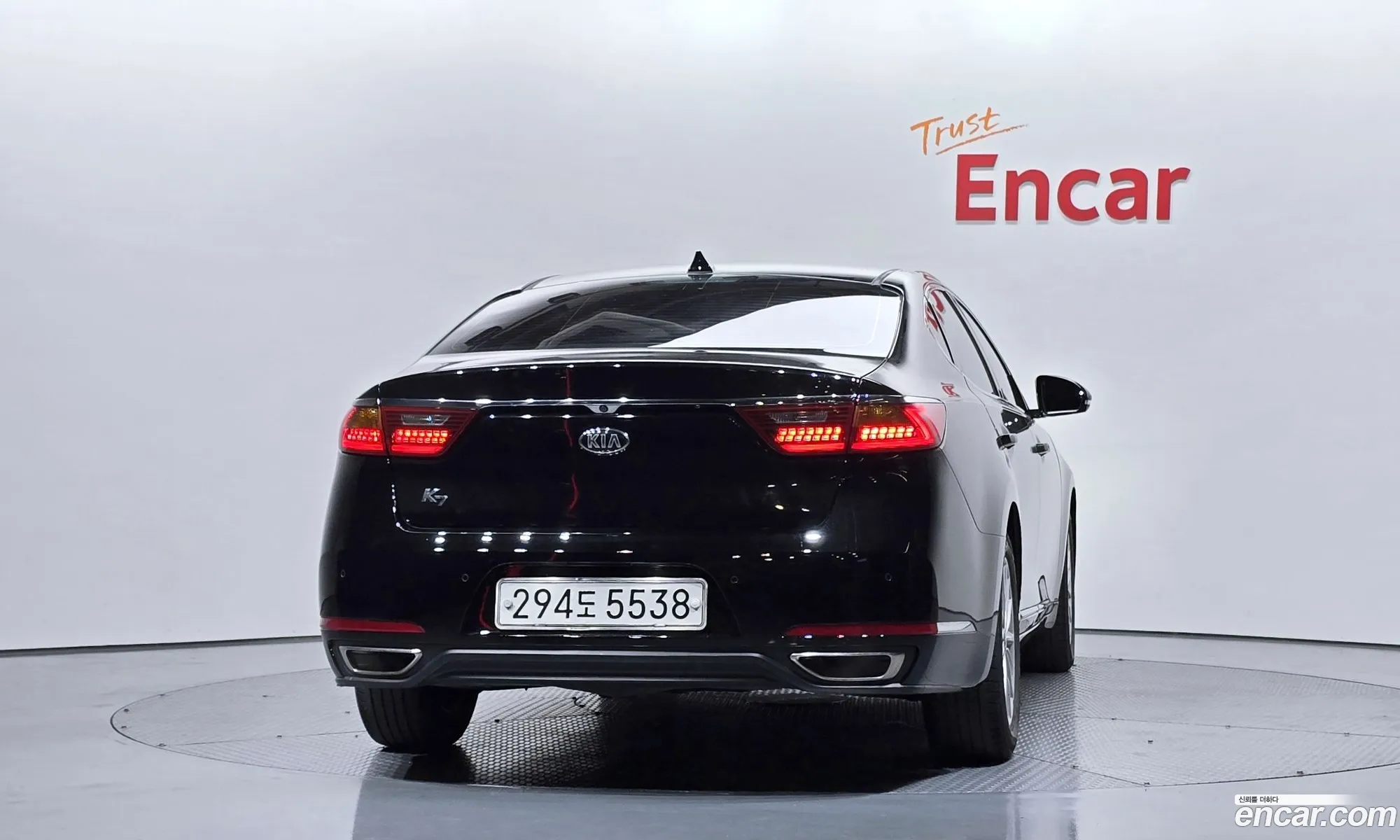 Kia K7 2016 — 18