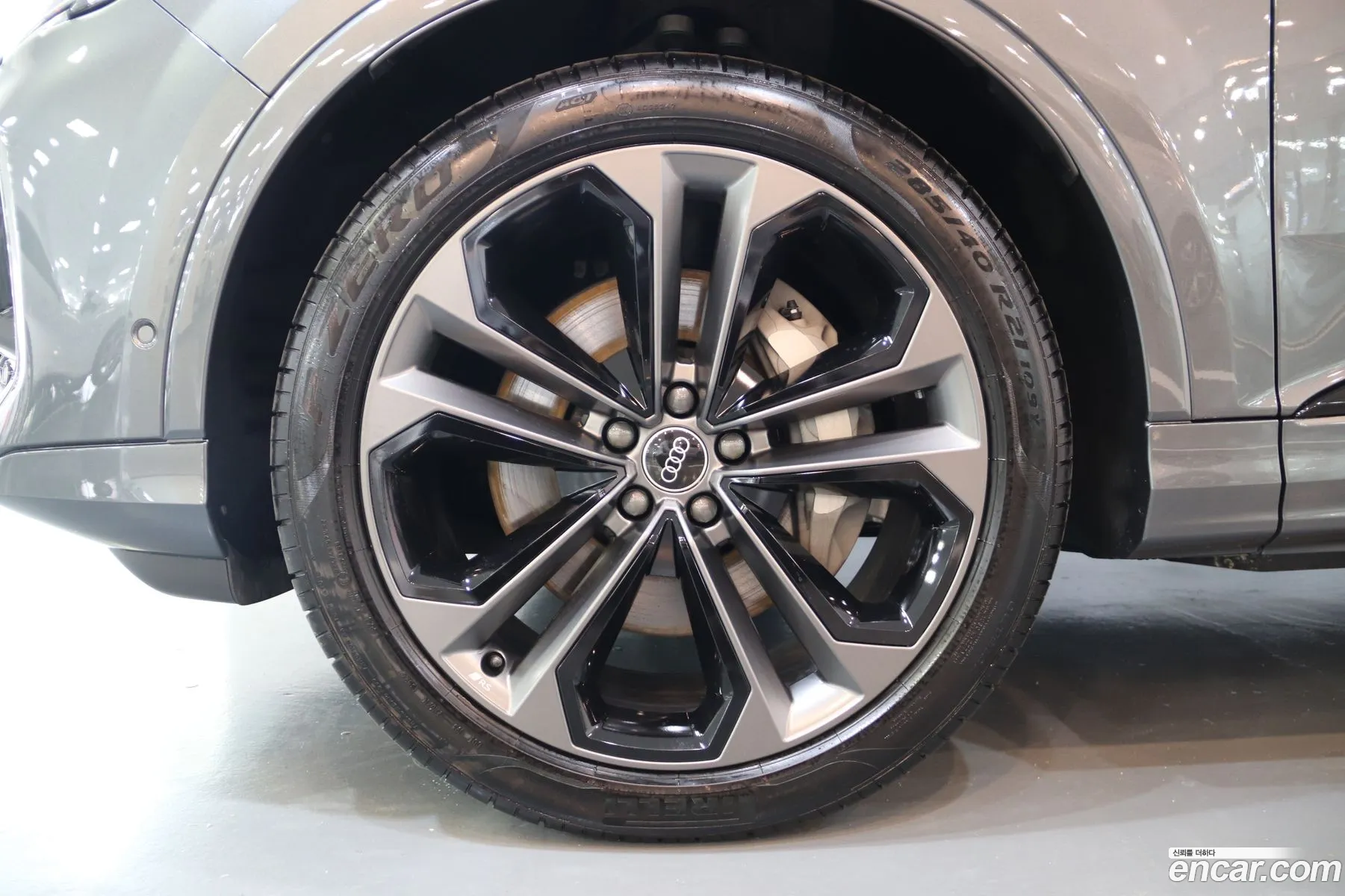 Audi Q7 2025 — 10