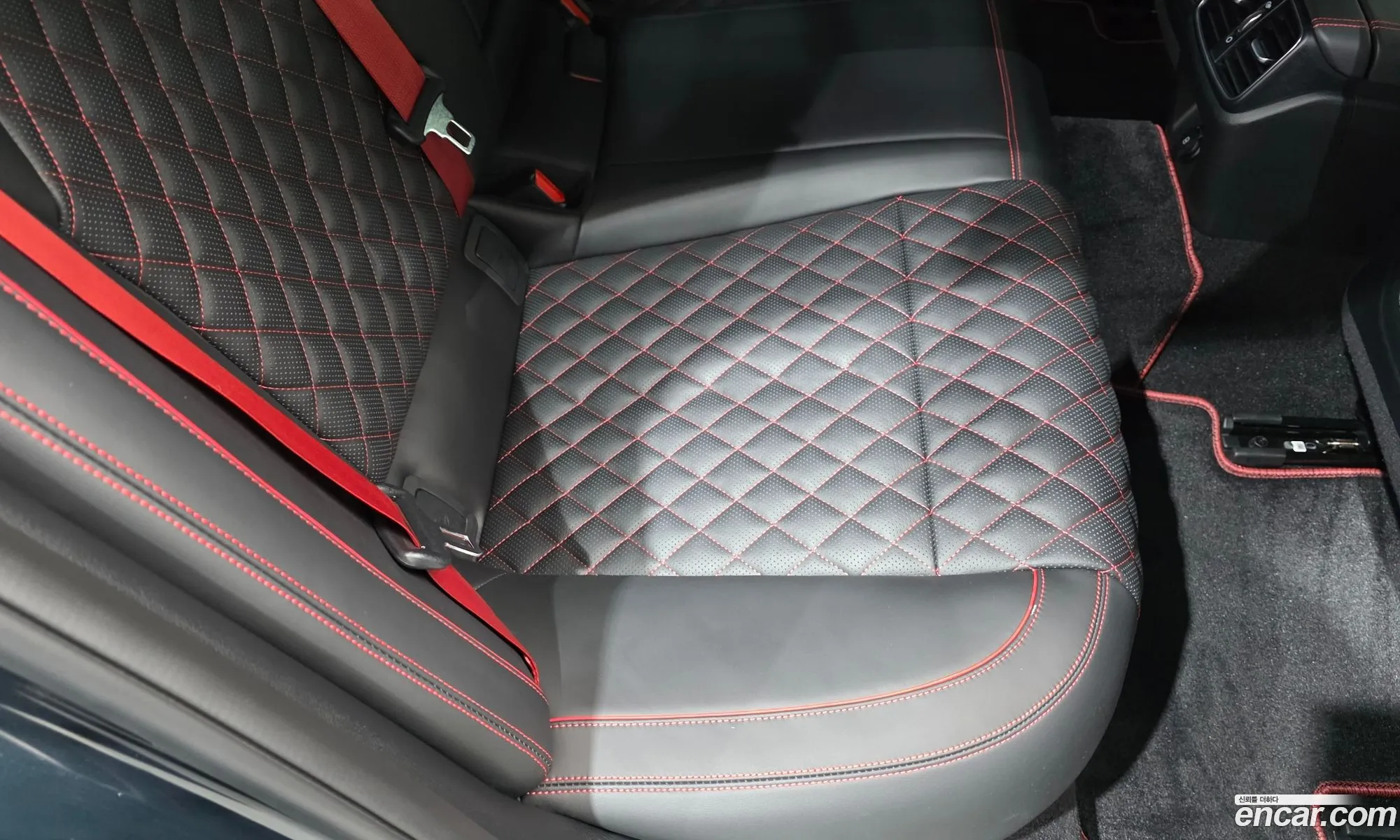 Genesis G70 2021 — 16