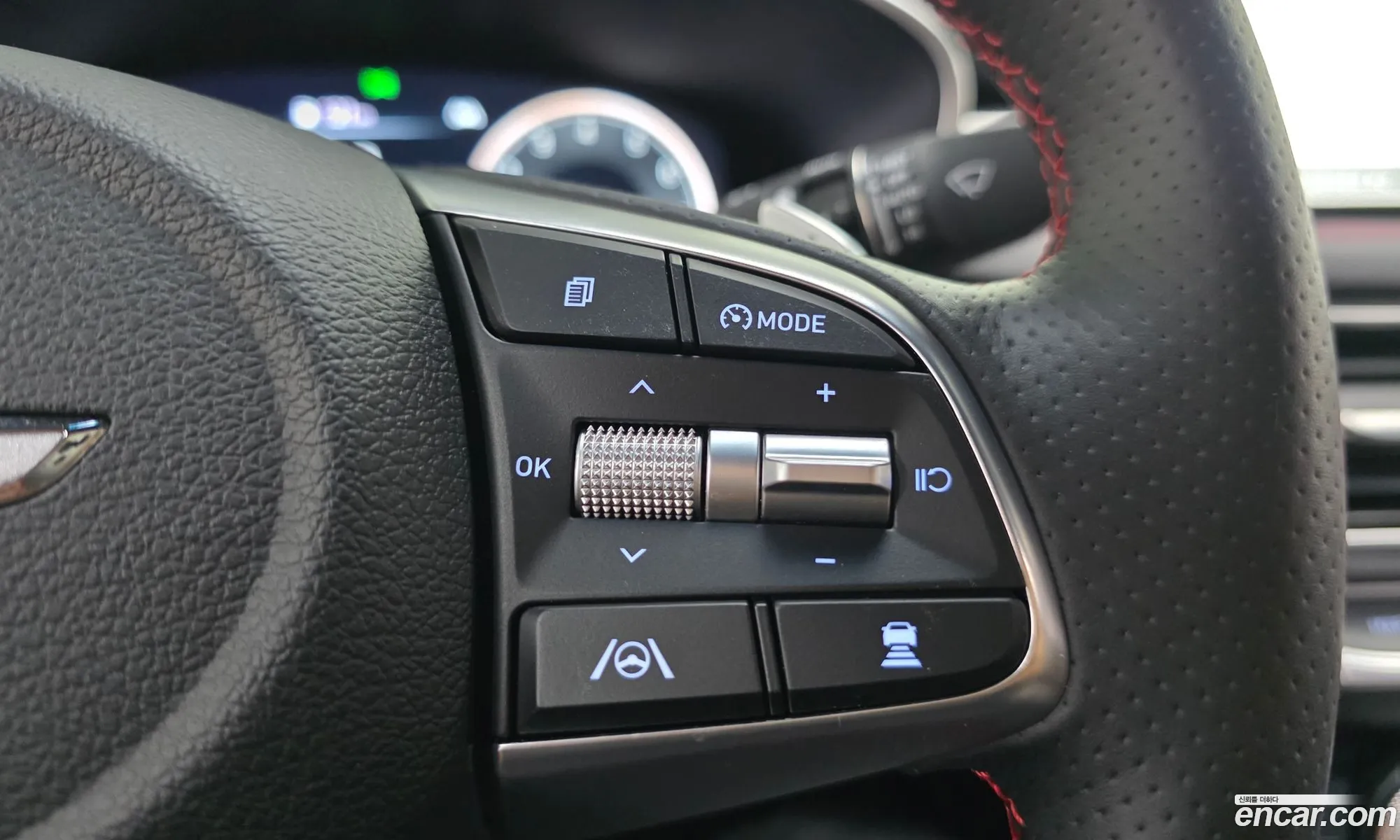 Genesis G70 2021 — 32